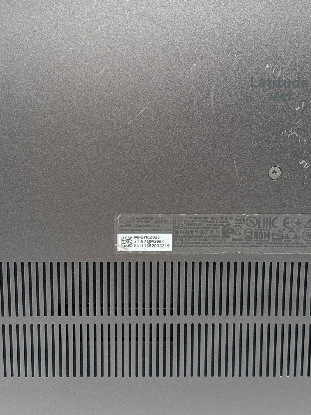 Dell Latitude 7440 i7-1365U 16 GB RAM 256 GB SSD - BIOS Lock/Remotely Managed