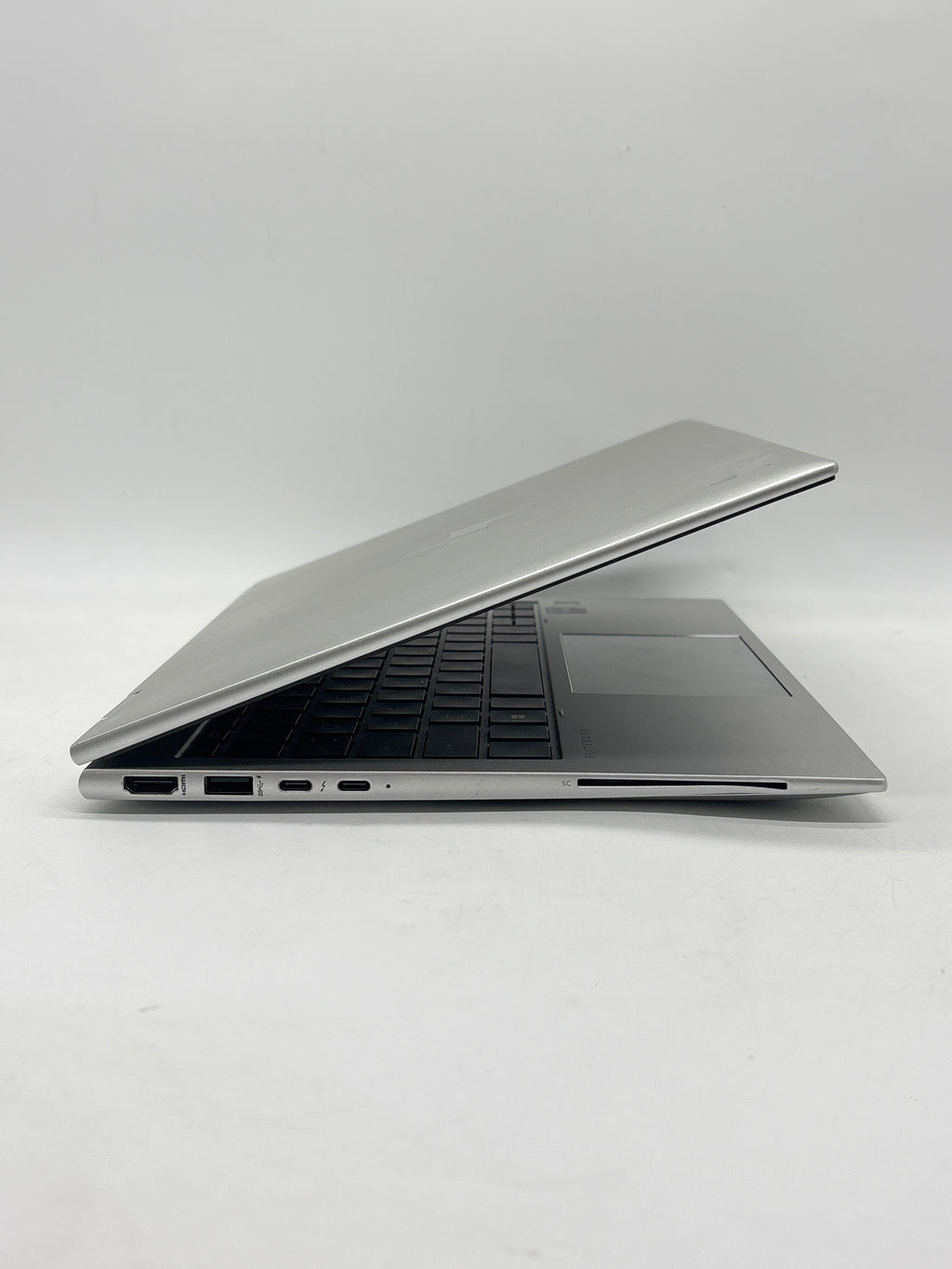 HP ENVY X360 830 G10 i7-1365U 32GB RAM 512GB SSD - Scuffs on Screen
