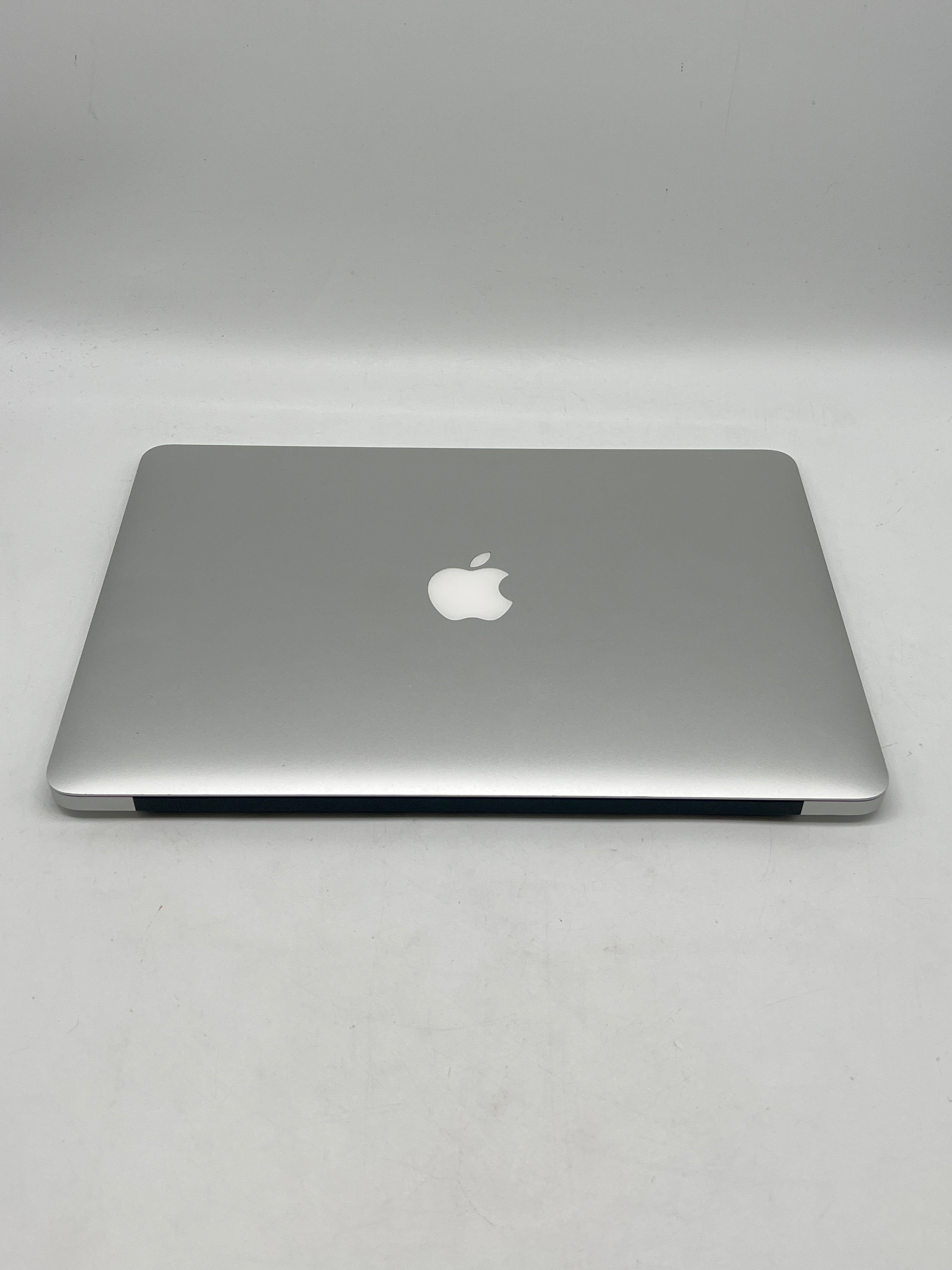 Apple MacBook Air 13" A1466 i5 8GB RAM 128GB Flash Storage - Used