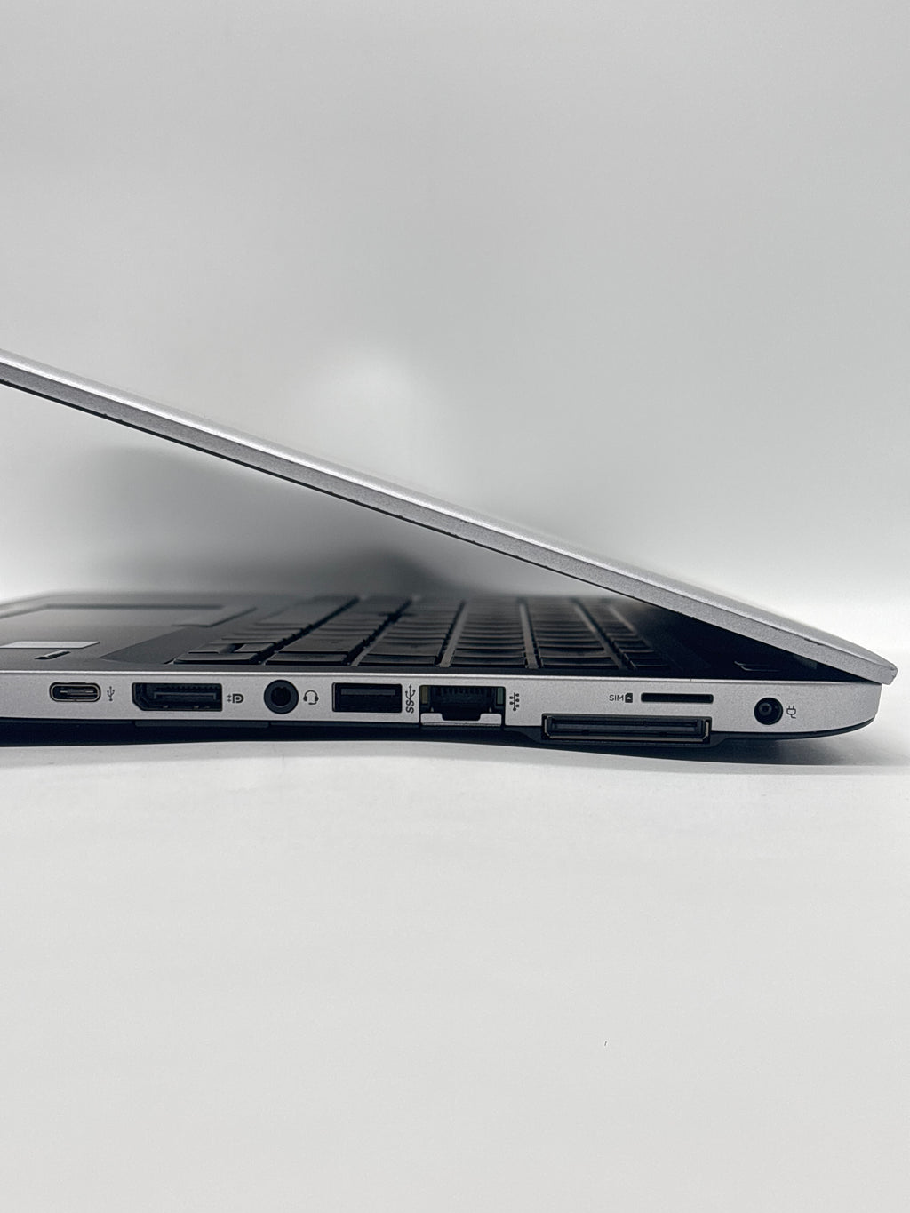 HP EliteBook 840 G3 i5-6300U 16 GB RAM 256 GB SSD - For Parts (Bad Battery)