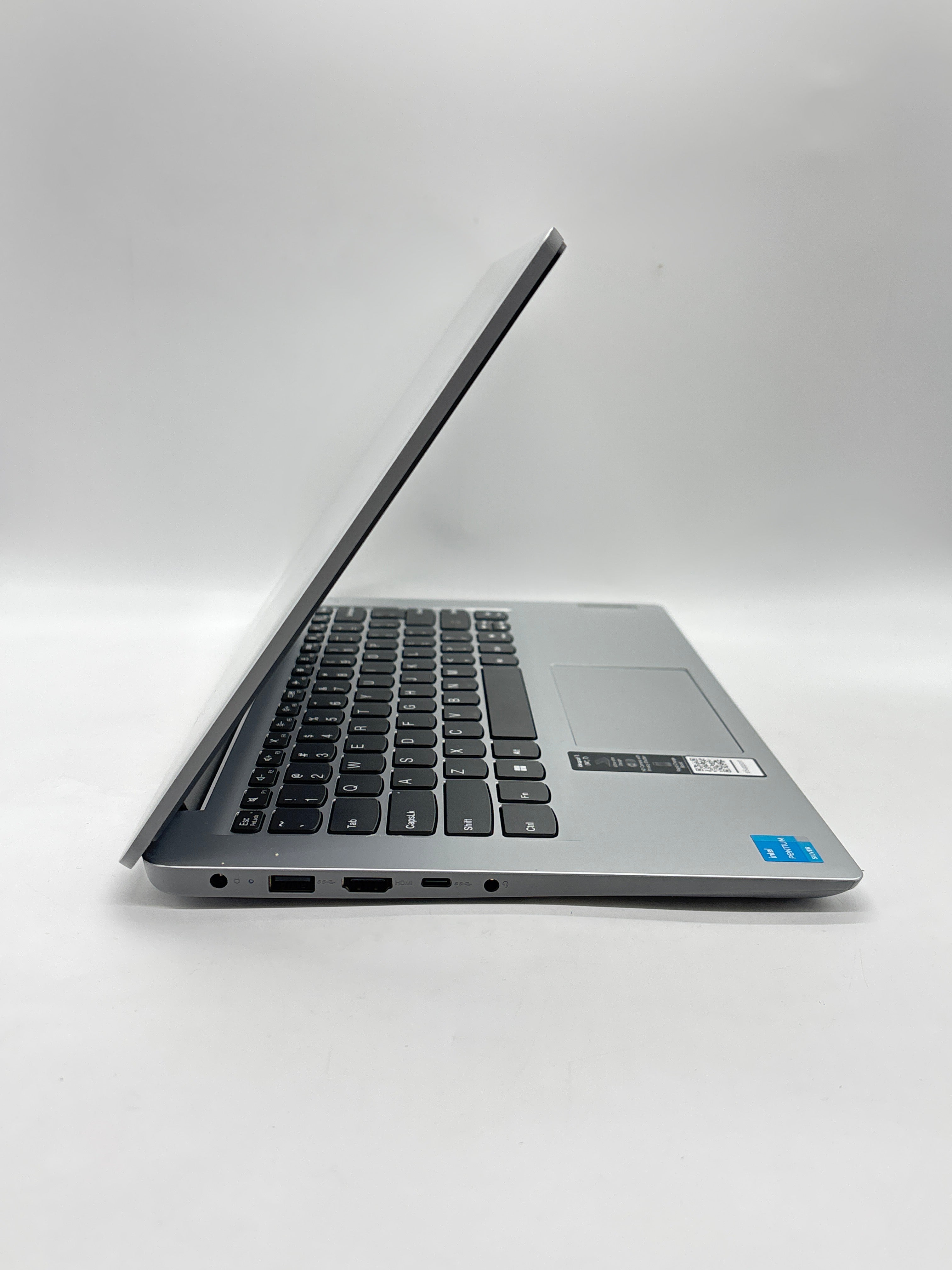 Lenovo IdeaPad 14IJL7 N6000 4GB RAM 128GB SSD Silver - Used