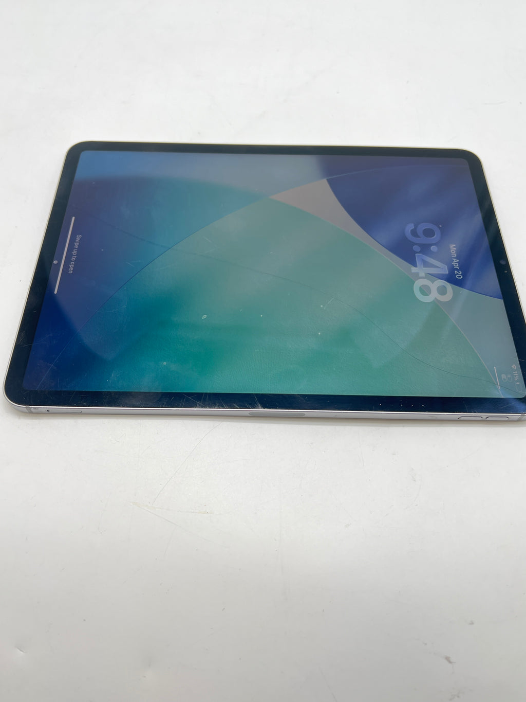 Apple iPad Pro 11" 4th Gen 256GB Wi-Fi + 5G - Cracked Screen