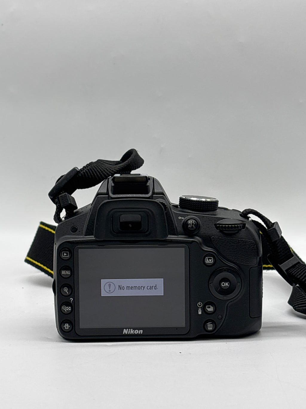 Nikon D3200 24.2MP DSLR Camera with 18-55mm Lens Black - Used