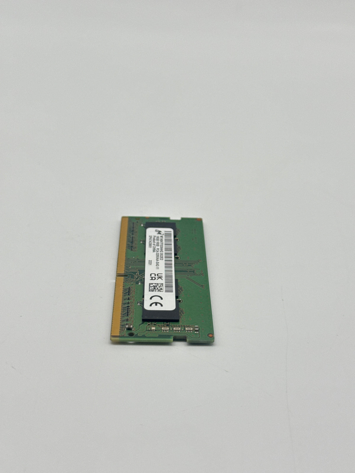 Micron MTA8ATF2G64HZ-3G2E2 16GB DDR4 3200MHz SO-DIMM RAM - Used