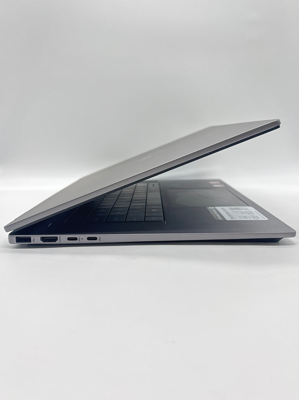 HP Omnibook X Flip 16-be0003dx AMD Ryzen 5 220 8GB RAM 512GB SSD