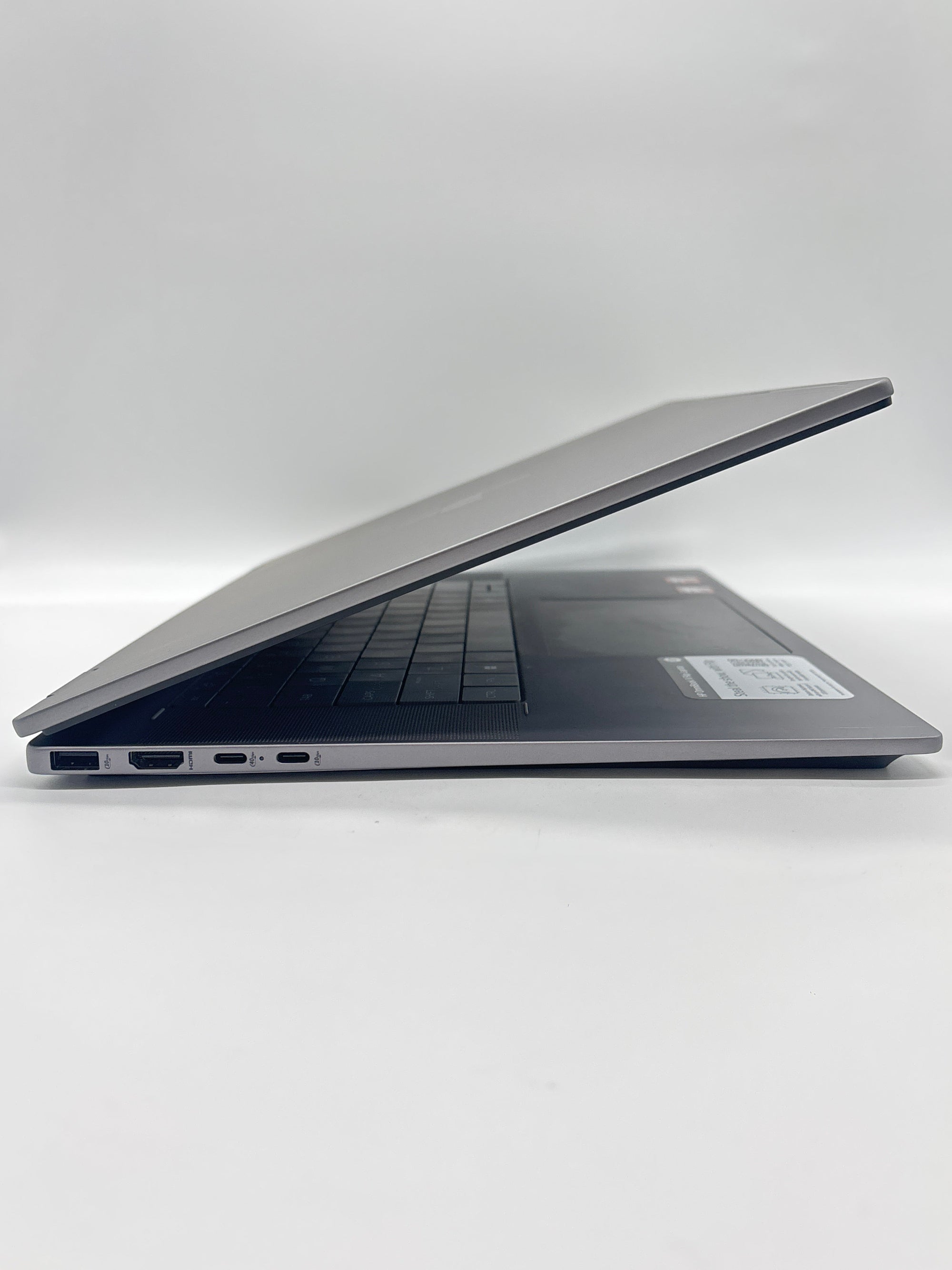 HP Omnibook X Flip 16-be0003dx AMD Ryzen 5 220 8GB RAM 512GB SSD