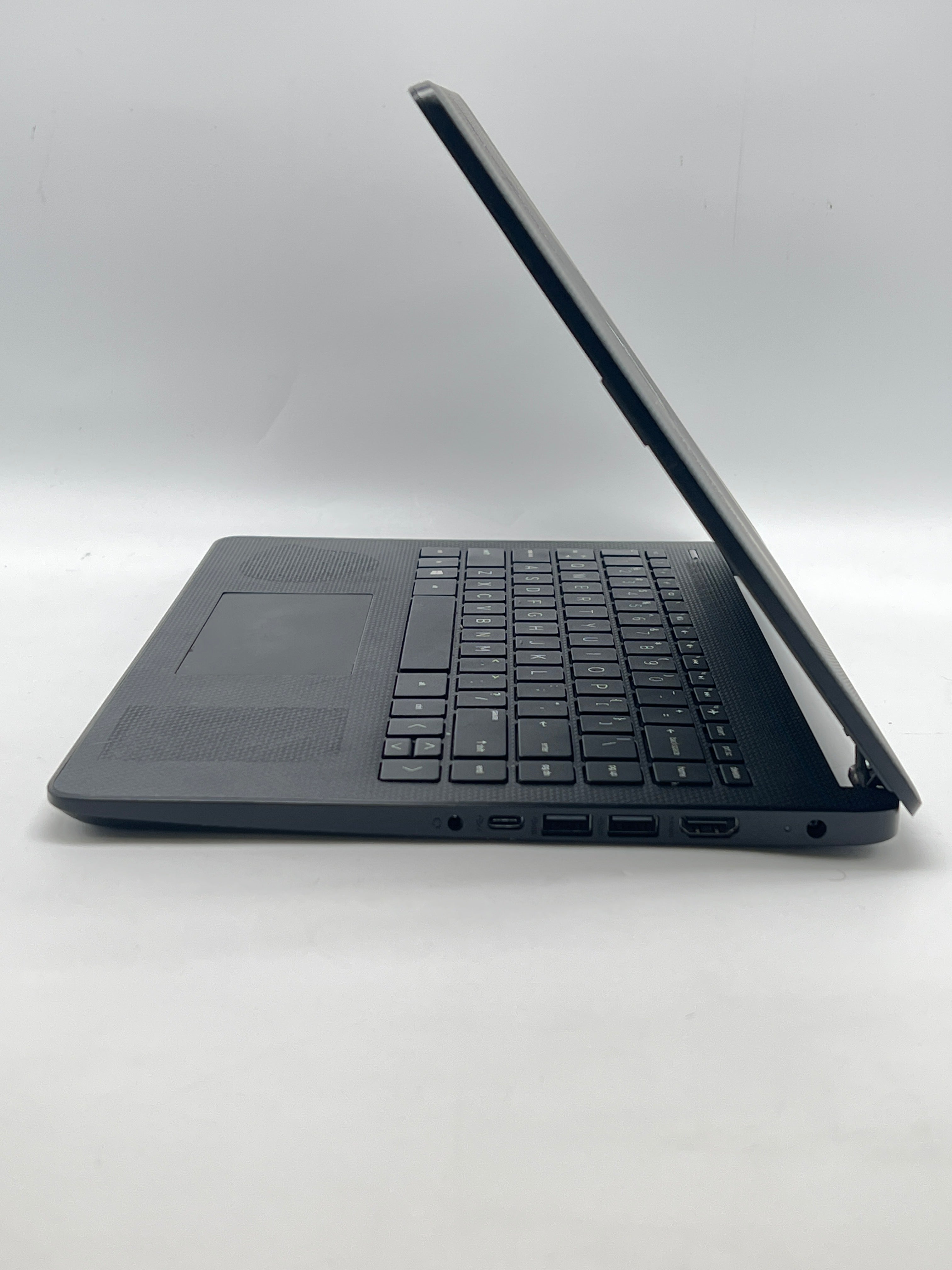 HP Laptop 14-fq0013dx Athlon Silver 3050U 4GB RAM 128GB SSD - For Parts (READ)