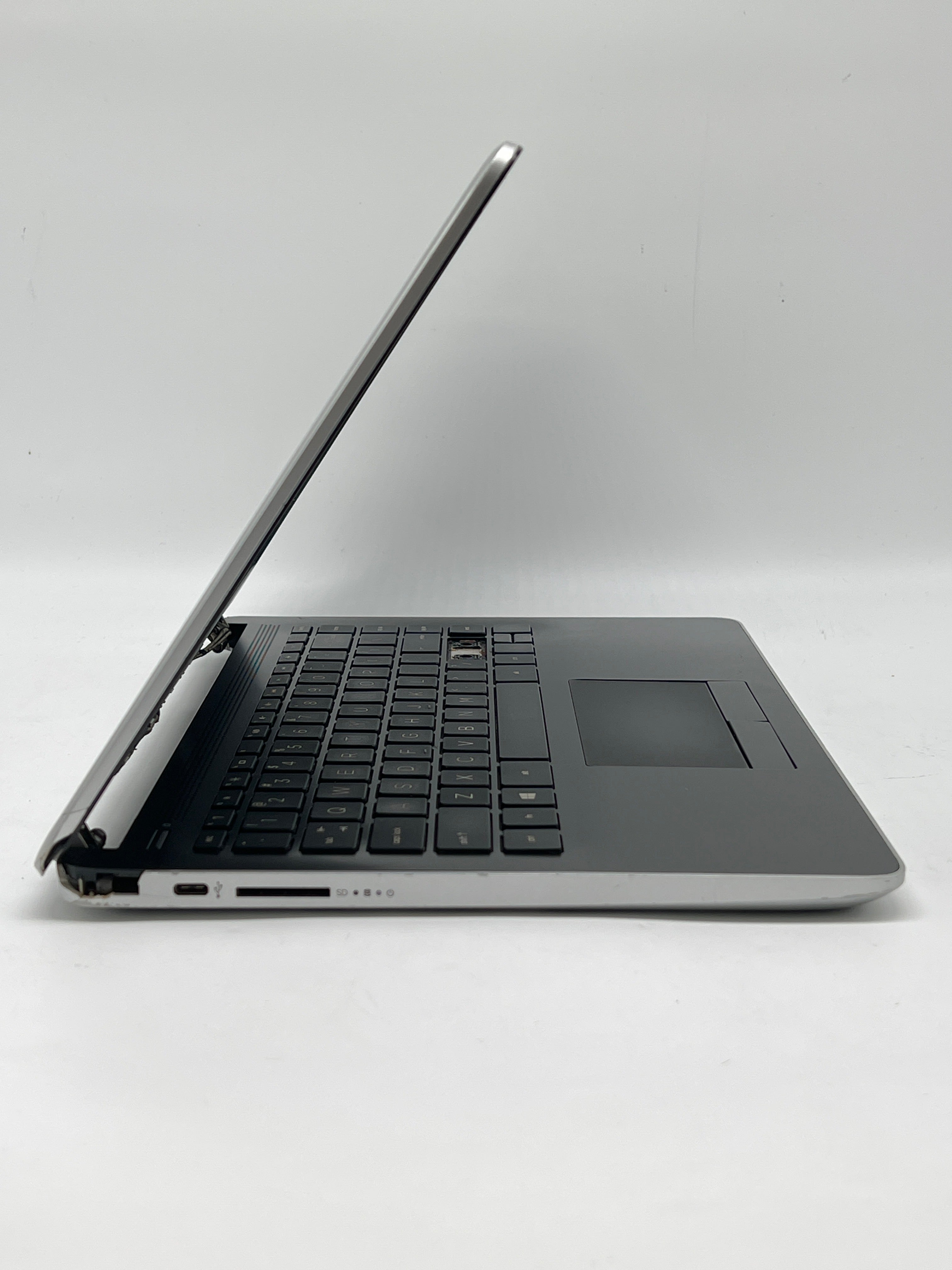 HP 14-cf0052od Core i3-8130U 8GB RAM 128GB SSD - For Parts (Read)