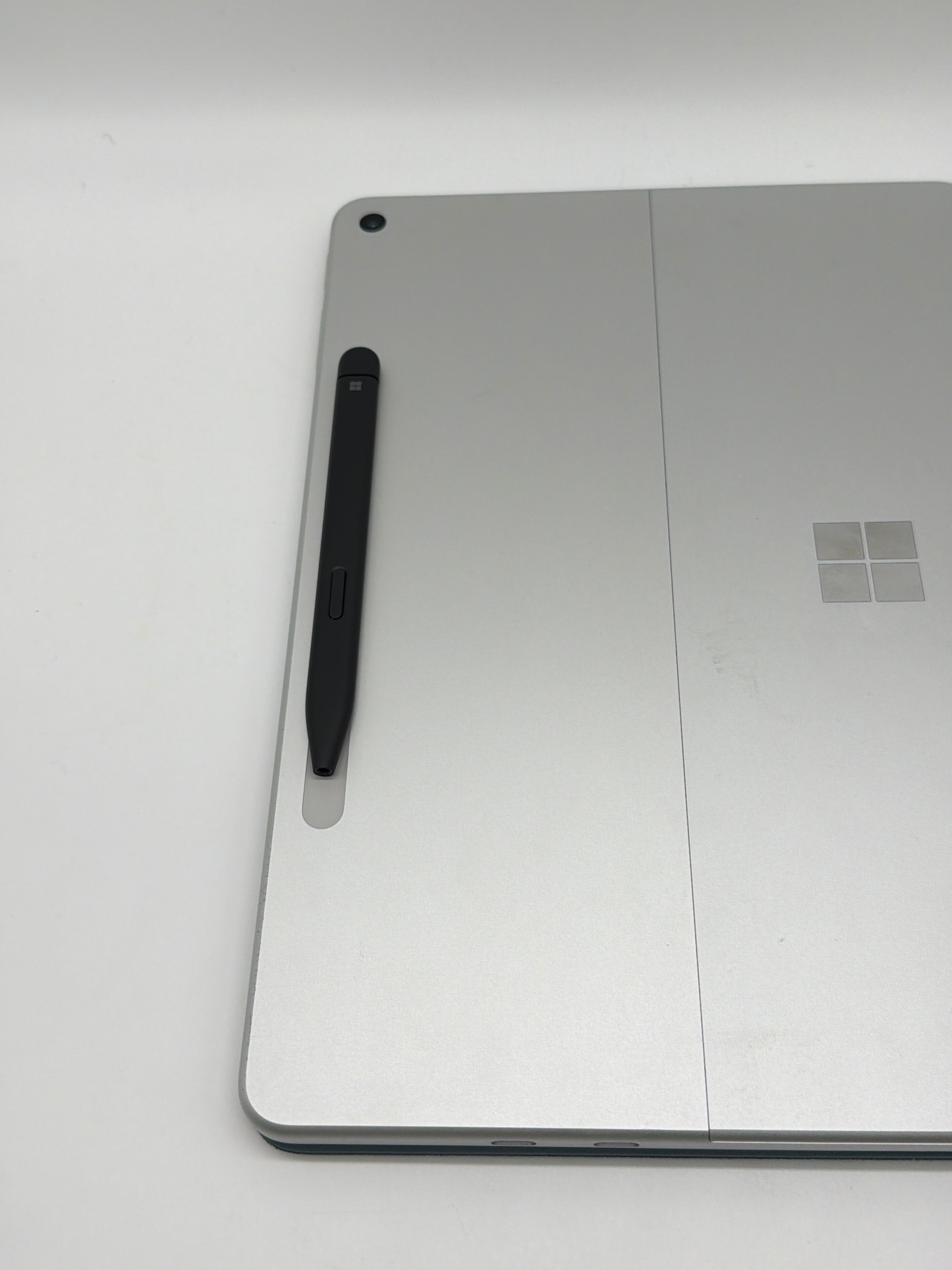 Microsoft Surface Pro 12" 2110 Snapdragon X Plus 16GB RAM 256GB SSD Bundle