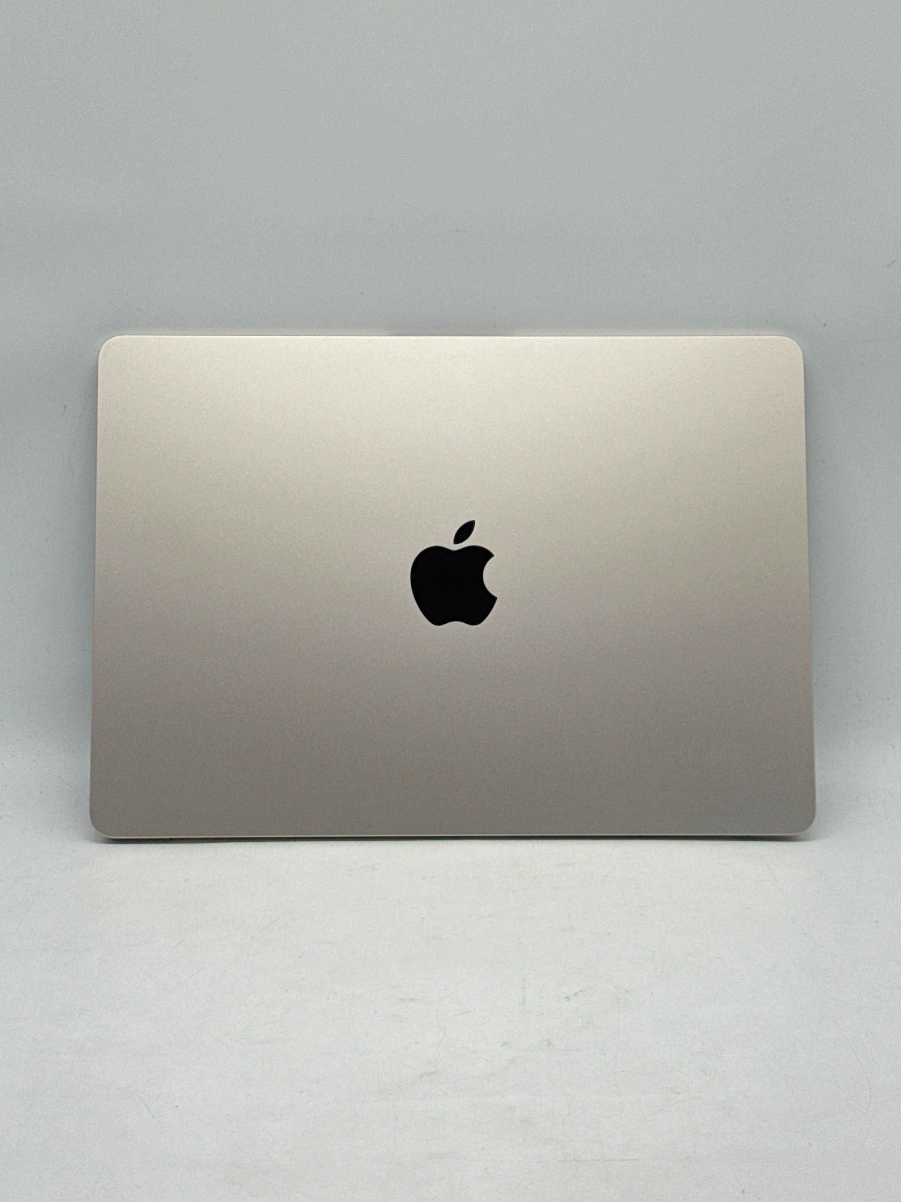 Apple MacBook Air 13" M3 A3113 8GB RAM 256GB SSD Gold - Used