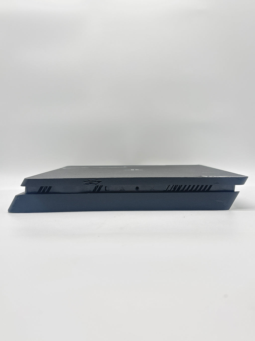 Sony PlayStation 4 Slim CUH-2215B 1TB Console Black Used