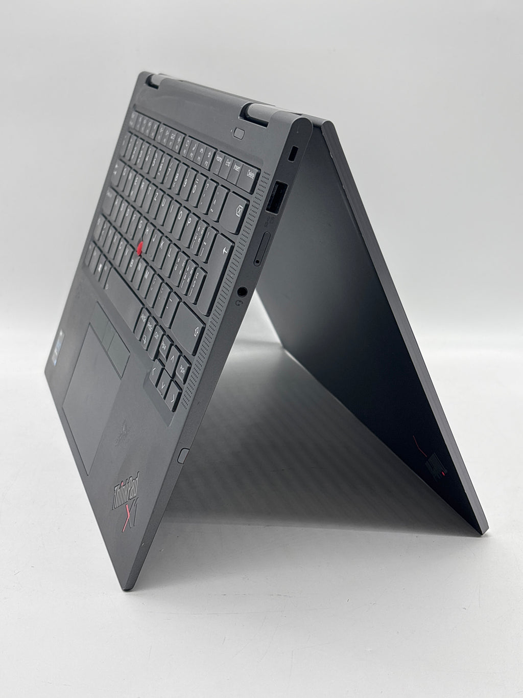 Lenovo ThinkPad X1 Yoga Gen 6 i7-1185G7 32GB RAM 512GB SSD - For Parts (Read DESC)