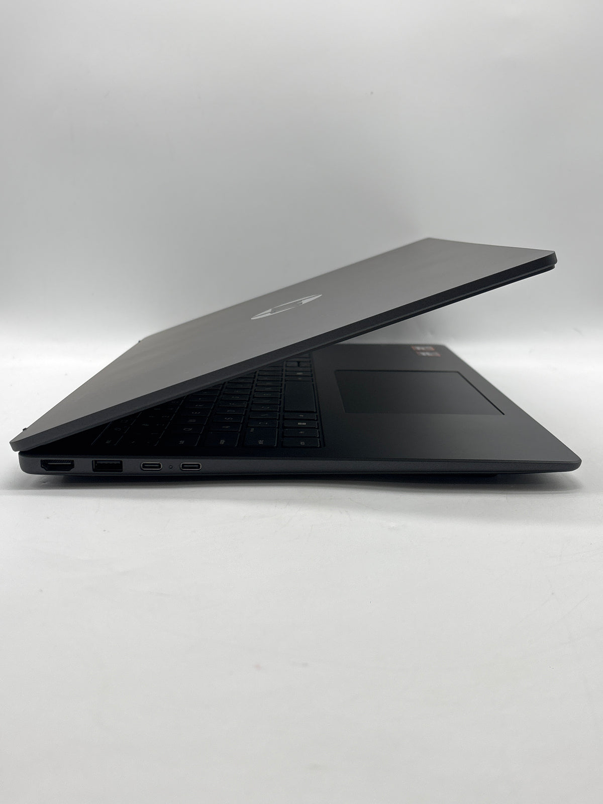 HP OmniBook 3 16-by0299nr 16" AMD Ryzen 3 8GB RAM 512GB SSD Black - Open Box
