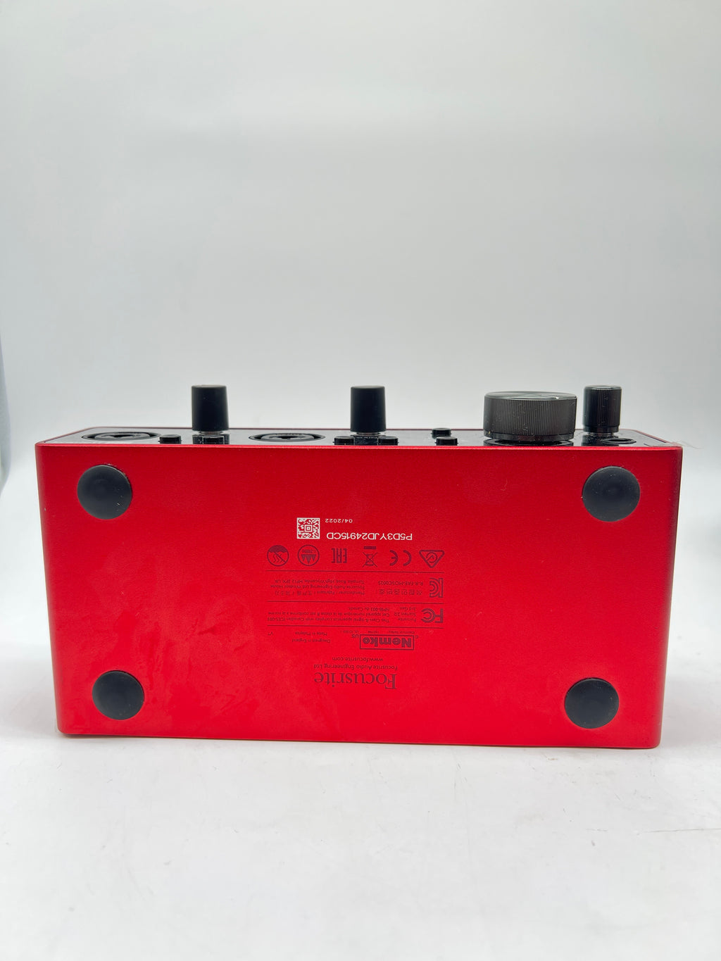 Focusrite Scarlett 2i2 Studio 3rd Gen USB Audio Interface Bundle