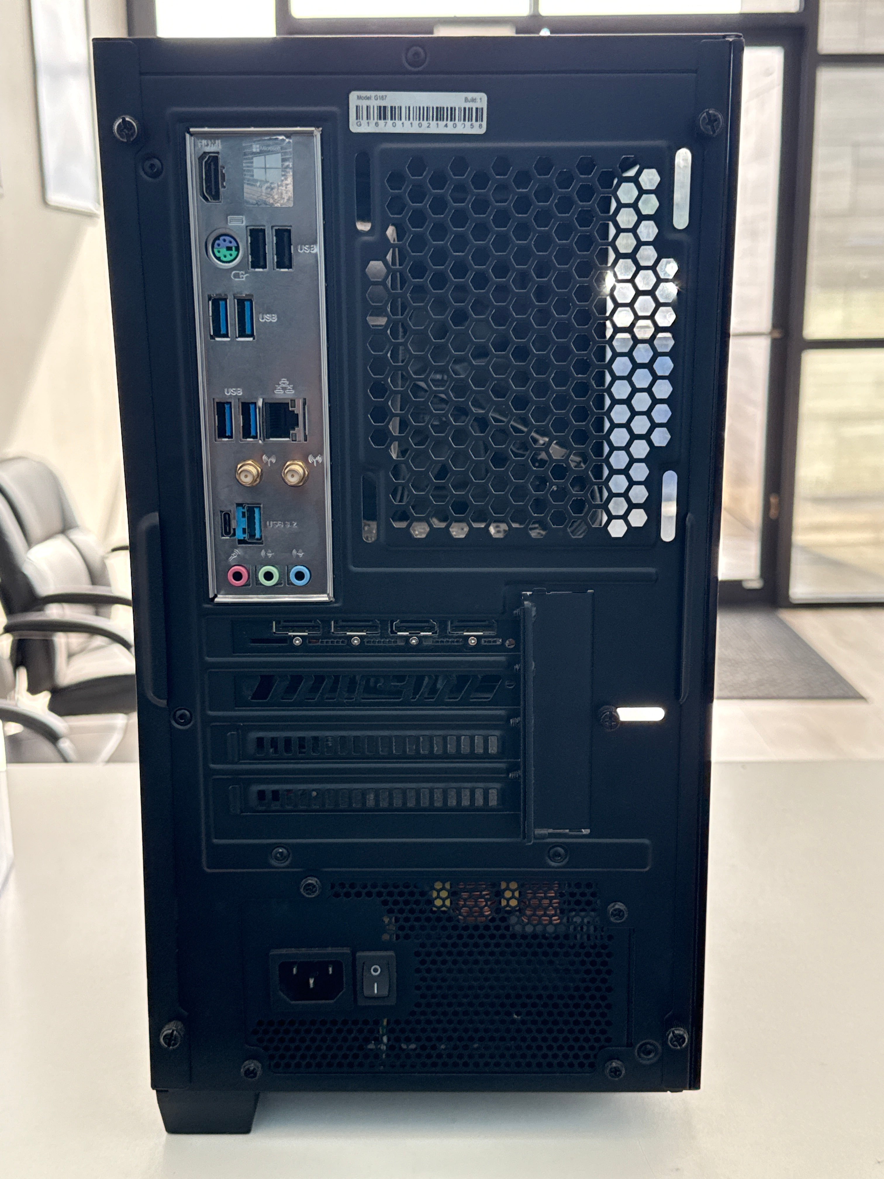 PowerSpec Ryzen 5 5600G RX 6600 XT 16GB RAM 512GB SSD - Broken Leg