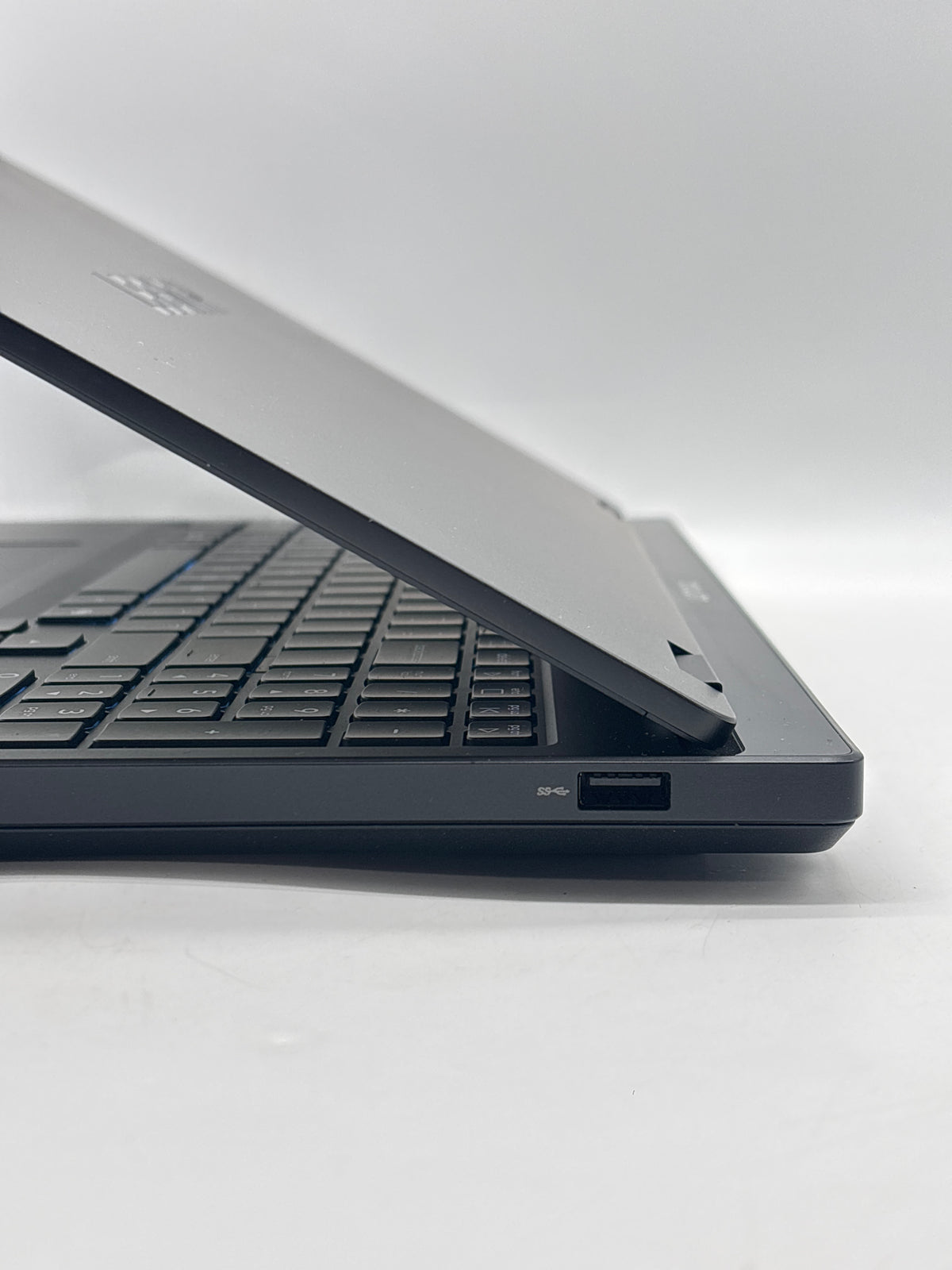 Lenovo Legion 5 15IAX10 15.6" Intel Core Ultra 7 255HX 32GB RAM 1TB SSD RTX 5070 Black - No Charger