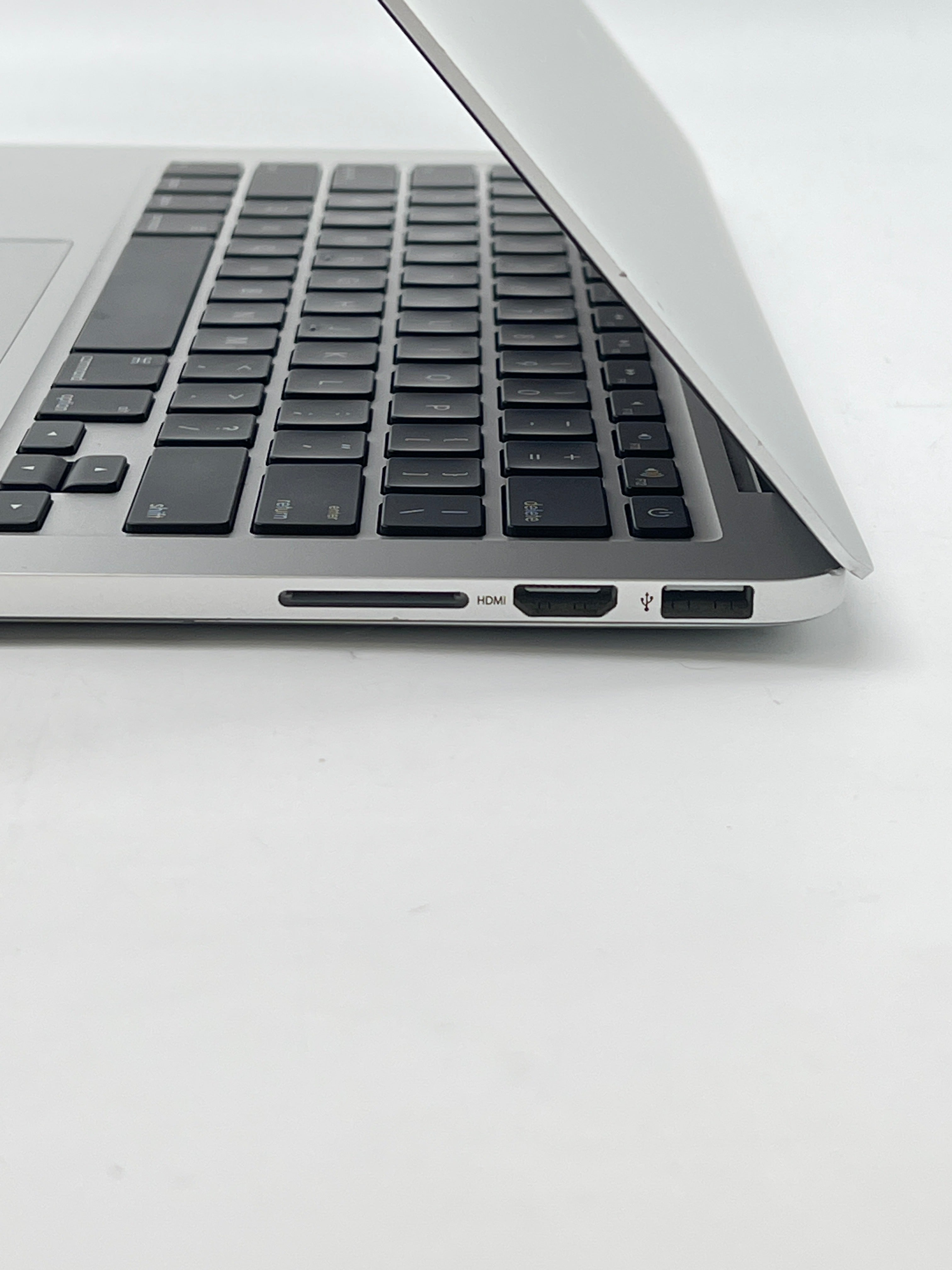Apple MacBook Pro 13" A1502 i5 16GB RAM 512GB Flash Storage - Used