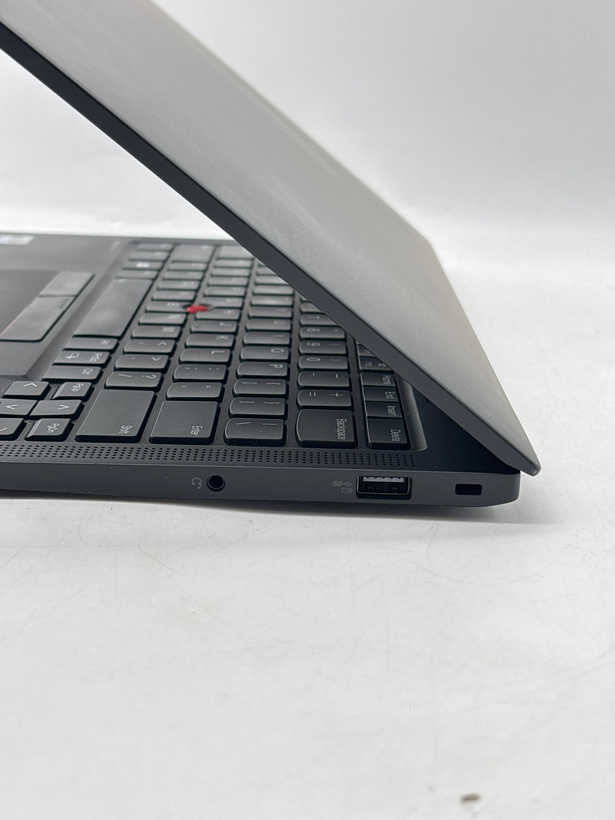 Lenovo ThinkPad X1 Carbon Gen 11 i7-1355U 16GB RAM 512GB SSD 14in - Used