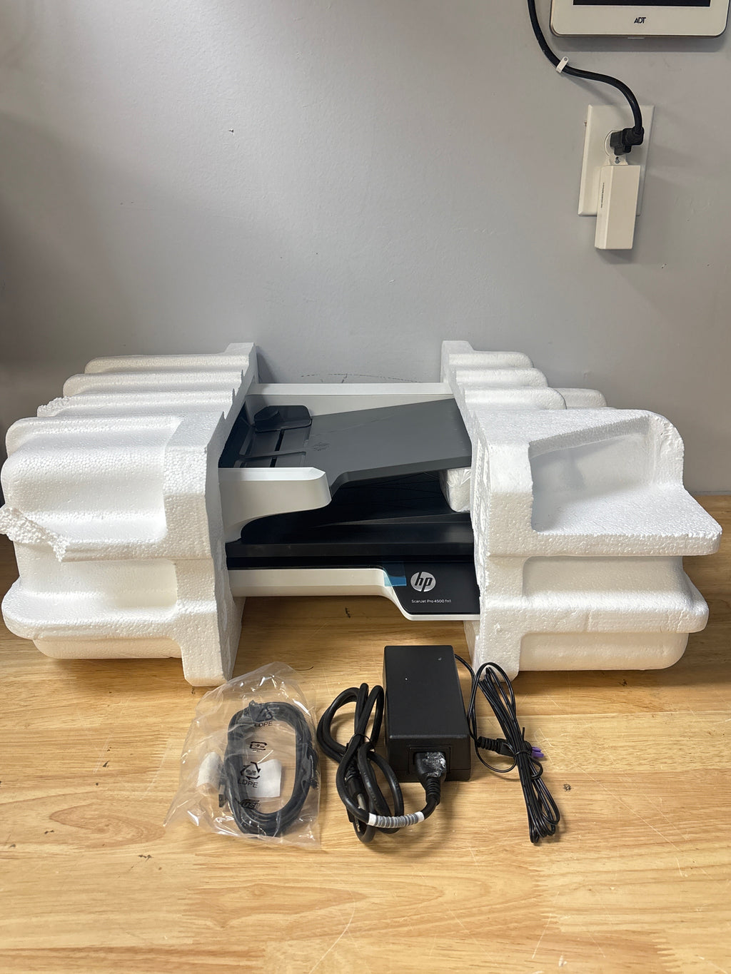 HP ScanJet Pro 4500 FN1 Flatbed Scanner - Used With Box