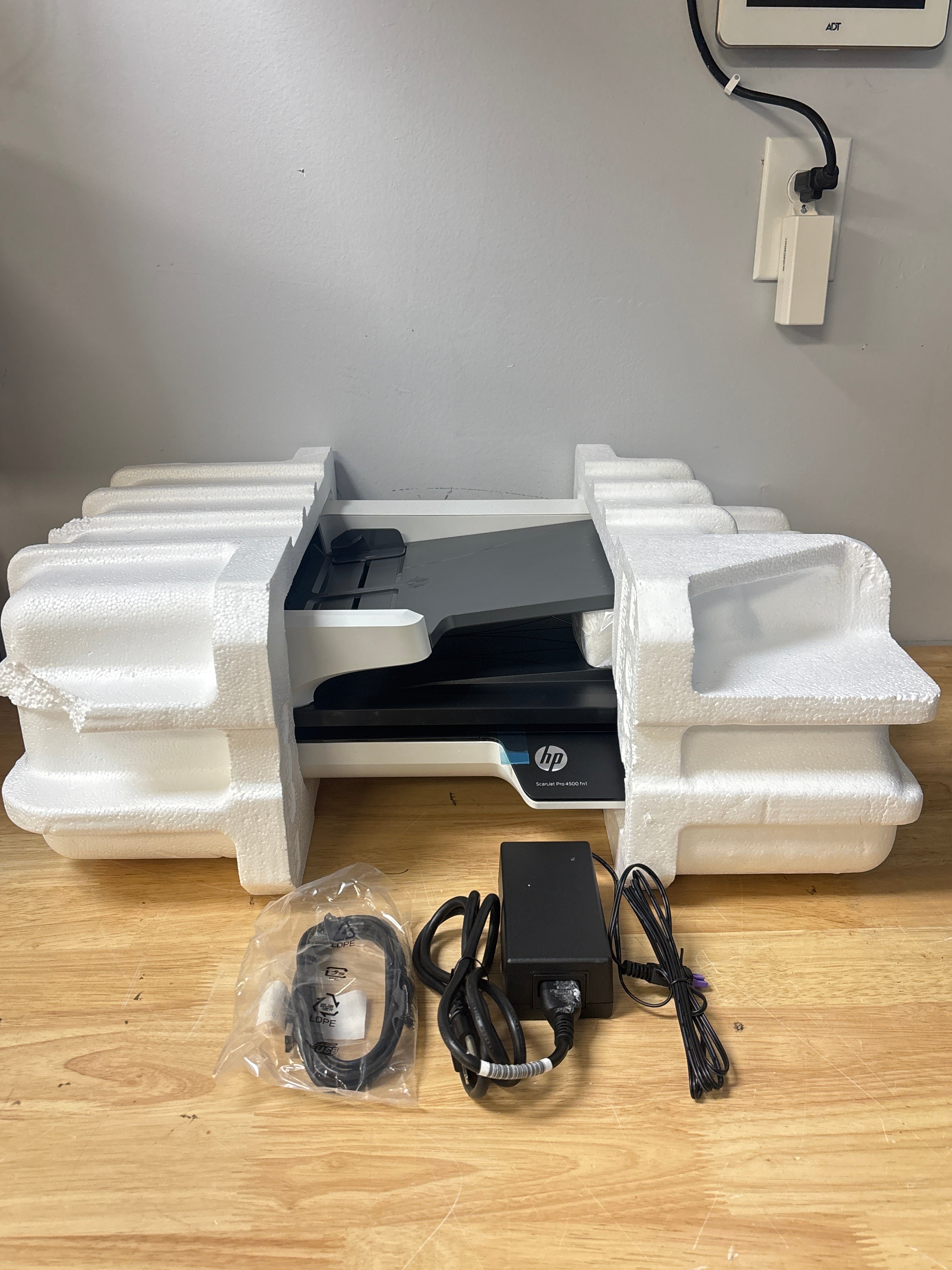 HP ScanJet Pro 4500 FN1 Flatbed Scanner - Used With Box