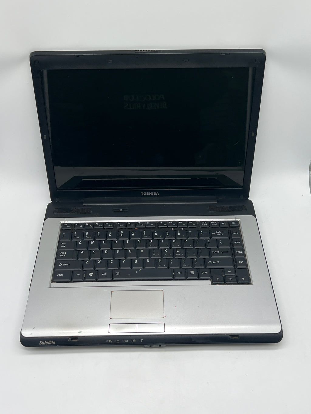 Toshiba Laptop Satellite A205 Core 2 Duo 4GB RAM - For Parts (Bad Battery)