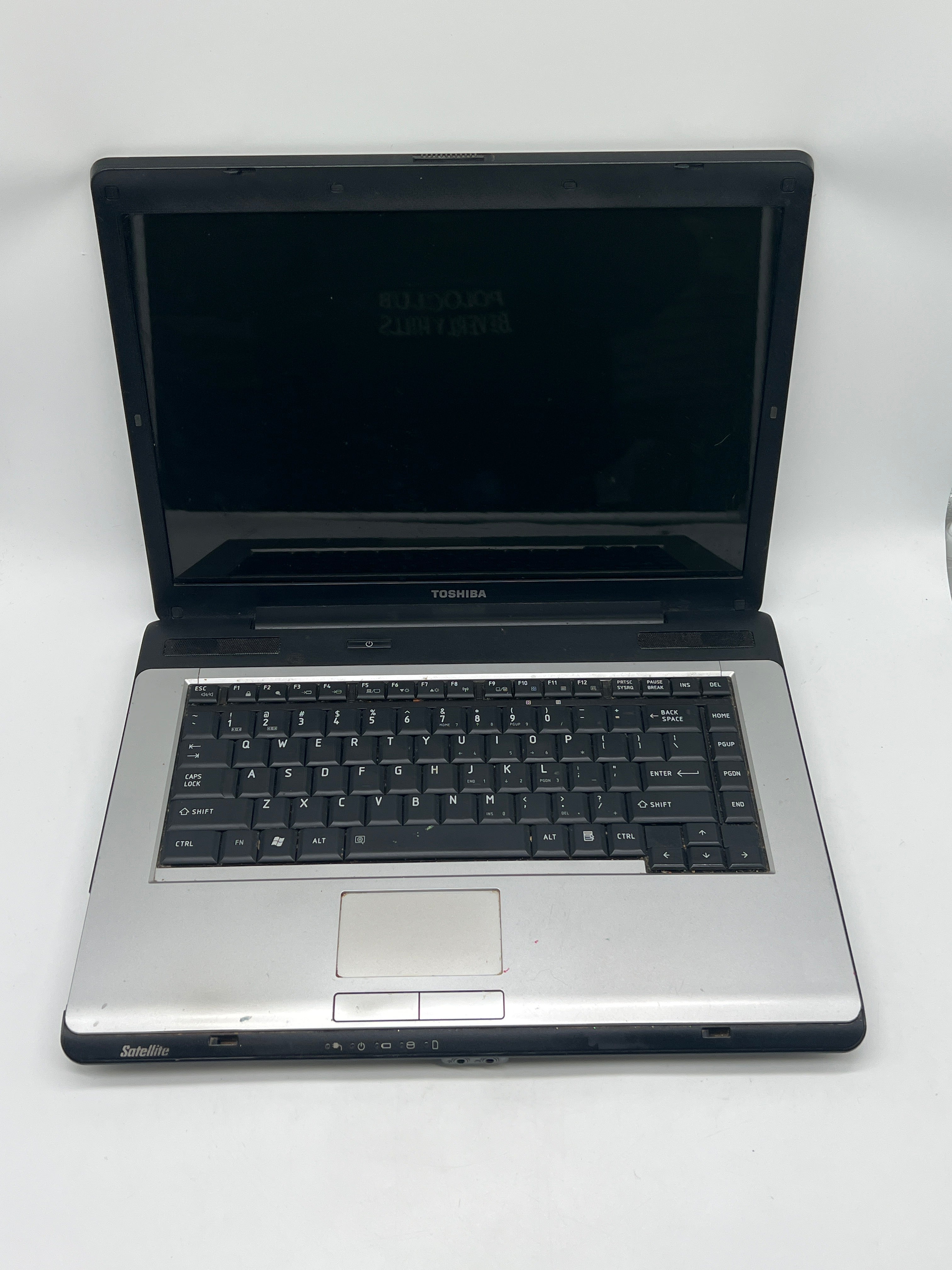 Toshiba Laptop Satellite A205 Core 2 Duo 4GB RAM - For Parts (Bad Battery)