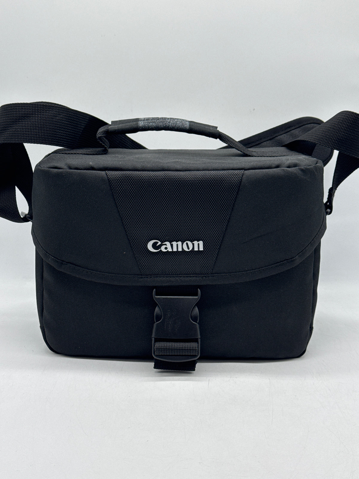 Canon EOS R10 Mirrorless Camera w/ RF-S 18-45mm Lens Black - Used