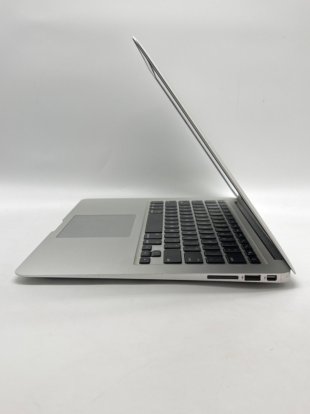 Apple MacBook Air 13" Intel i5 A1466 8GB RAM 128GB SSD - Used