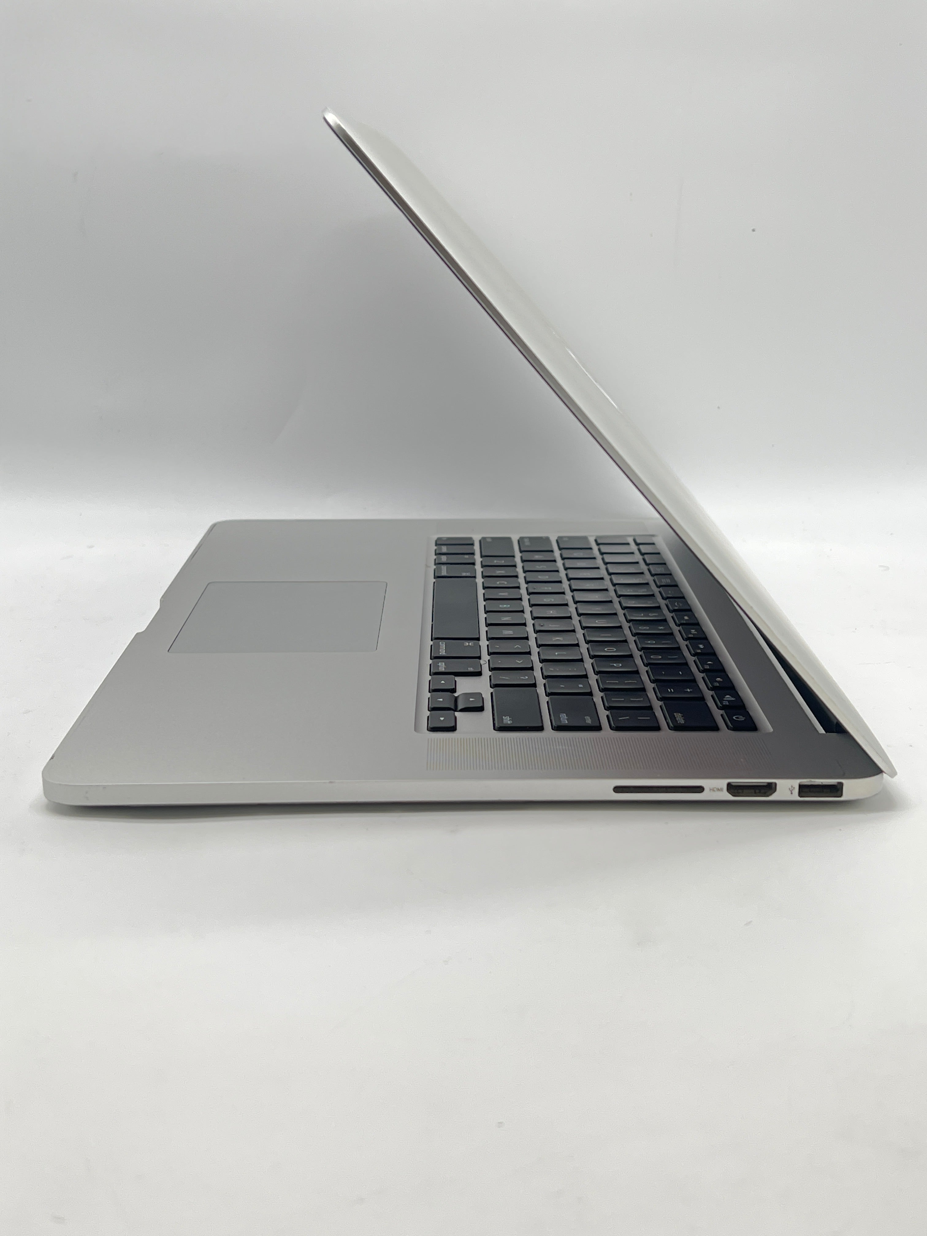 Apple MacBook Pro 15 A1398 2014 Intel i7 16GB RAM 256GB SSD Silver - Used