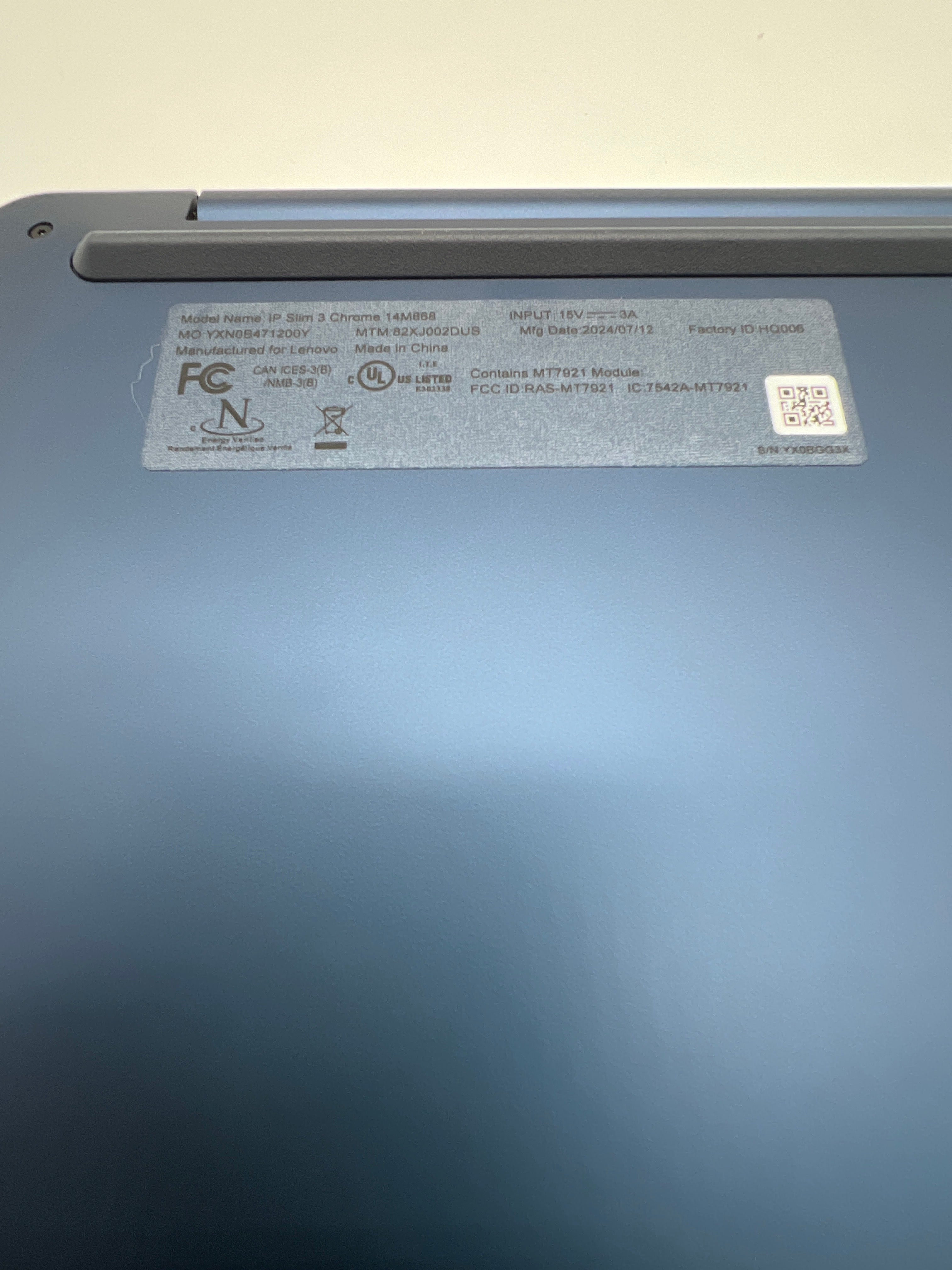 Lenovo IdeaPad Slim 3 4GB RAM 64GB eMMC