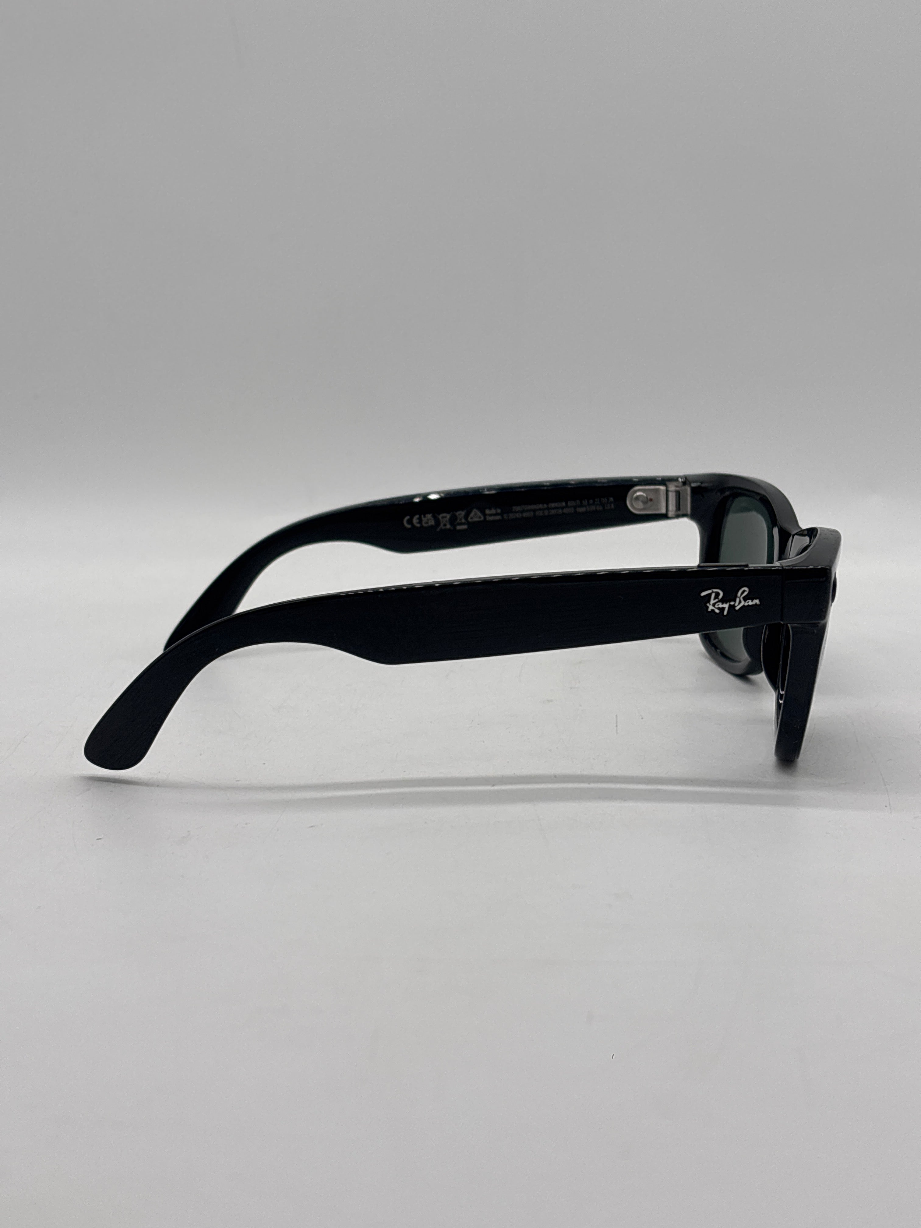Ray-Ban Meta Wayfarer RW4008 Smart Glasses