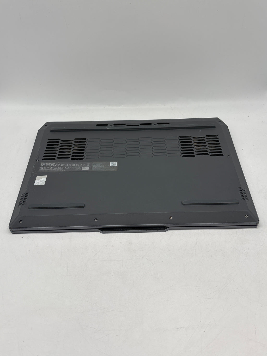 Lenovo LOQ 15ARP9 15" AMD Ryzen 5 7235HS 8GB RAM 512GB SSD RTX 3050 - READ