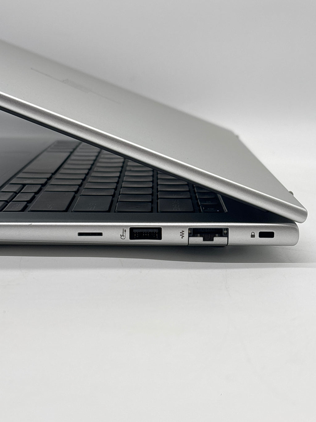 HP EliteBook 645 G11 AMD Ryzen 5 PRO 32GB RAM 256GB SSD