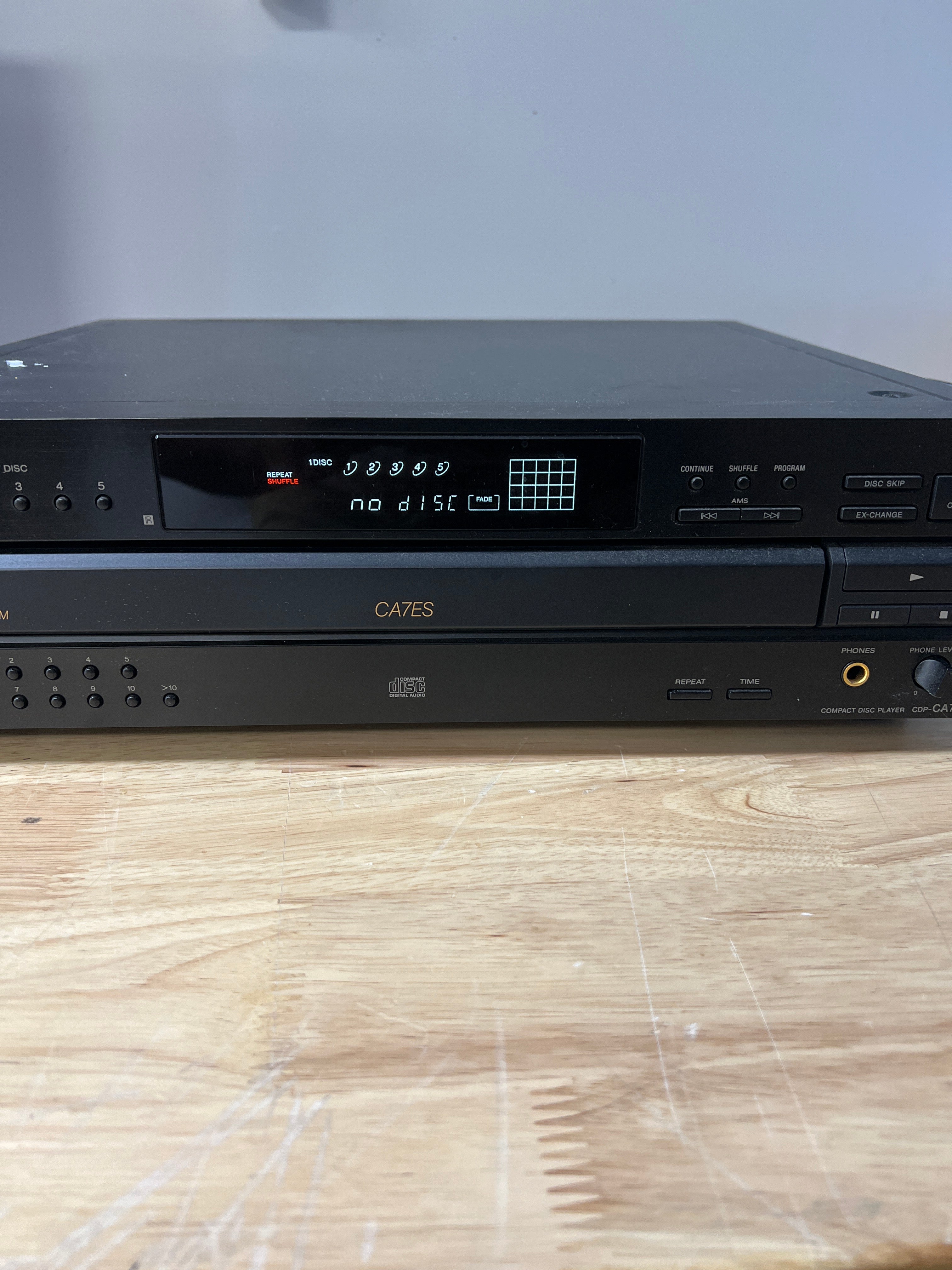 Sony CDP-CA7ES ES Series 5 Disc CD Changer Black Used