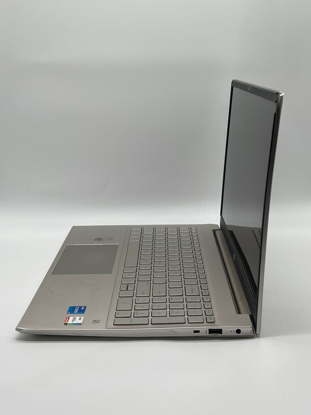 HP Pavilion 15-eg0050wm Core i5-1135G7 8GB RAM 512GB SSD - For Parts