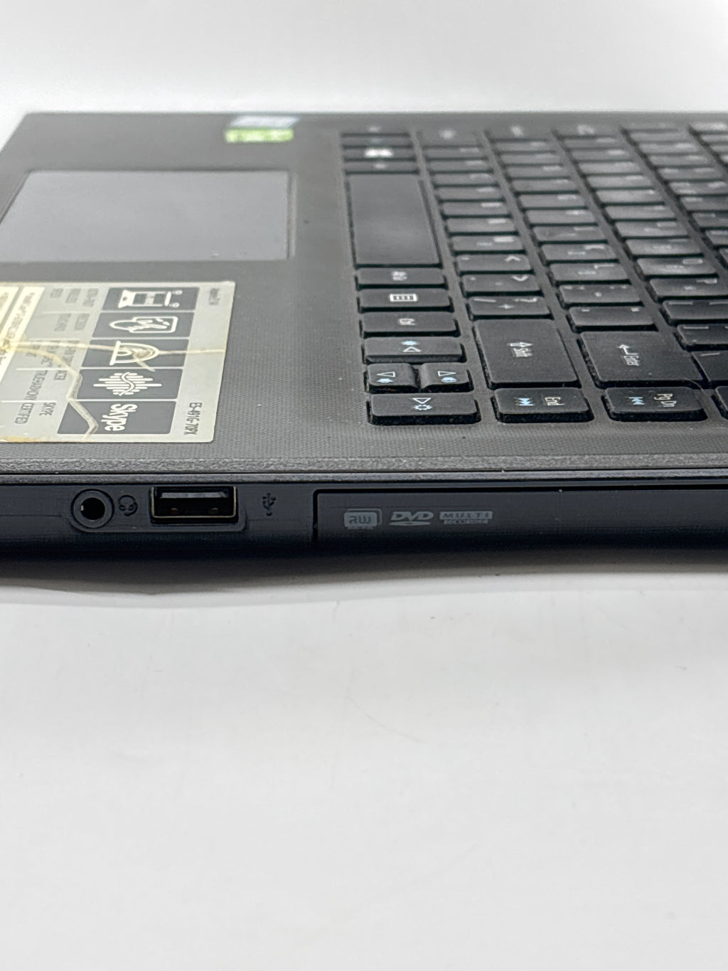 Acer Aspire E5-491G i7-6700hq 12GB RAM 1TB SSD Geforce 940M - Used