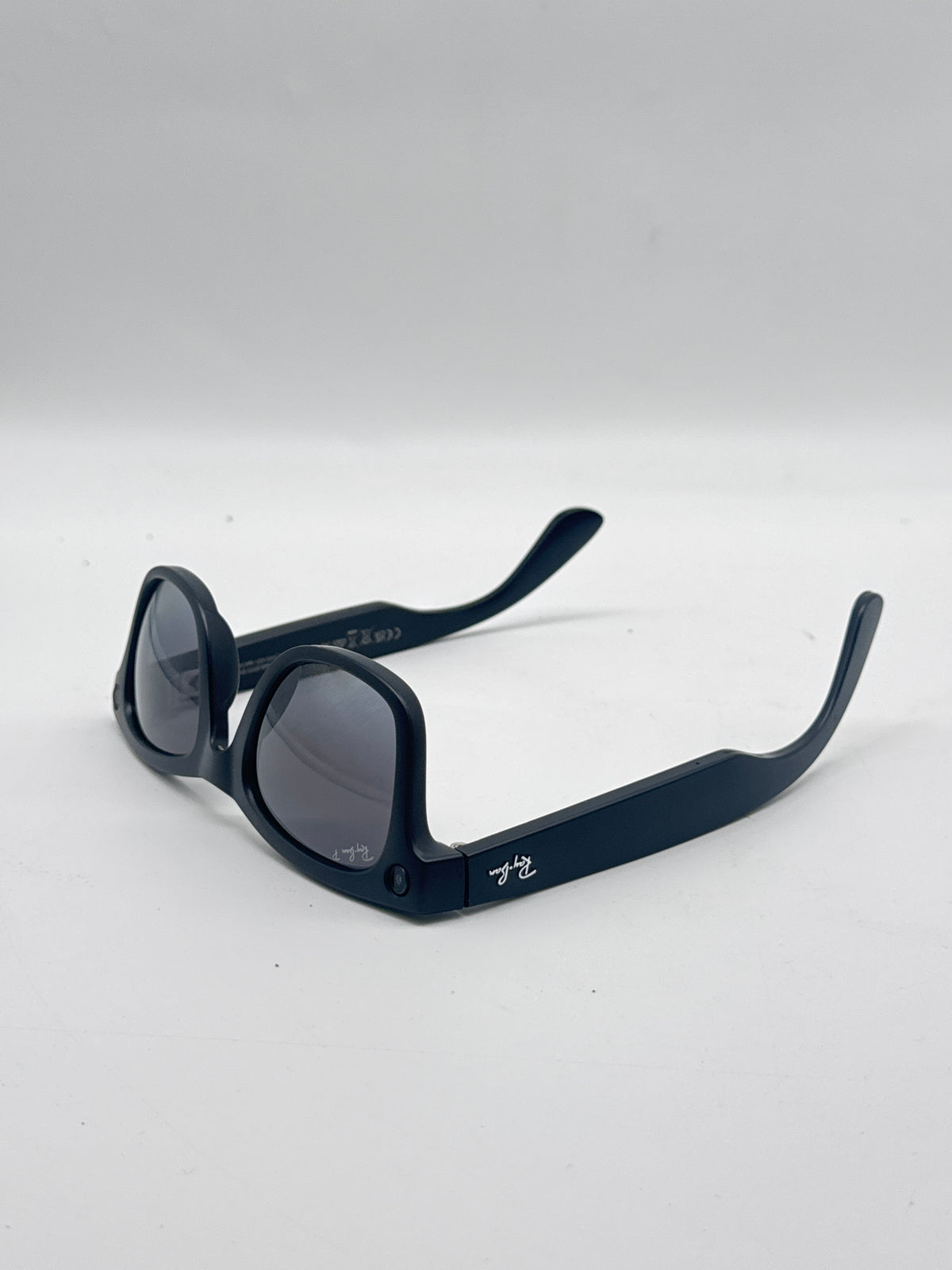 Ray-Ban Meta Wayfarer Gen 1 Smart Glasses RW4006 32GB Bluetooth 5.2 Wi-Fi 6