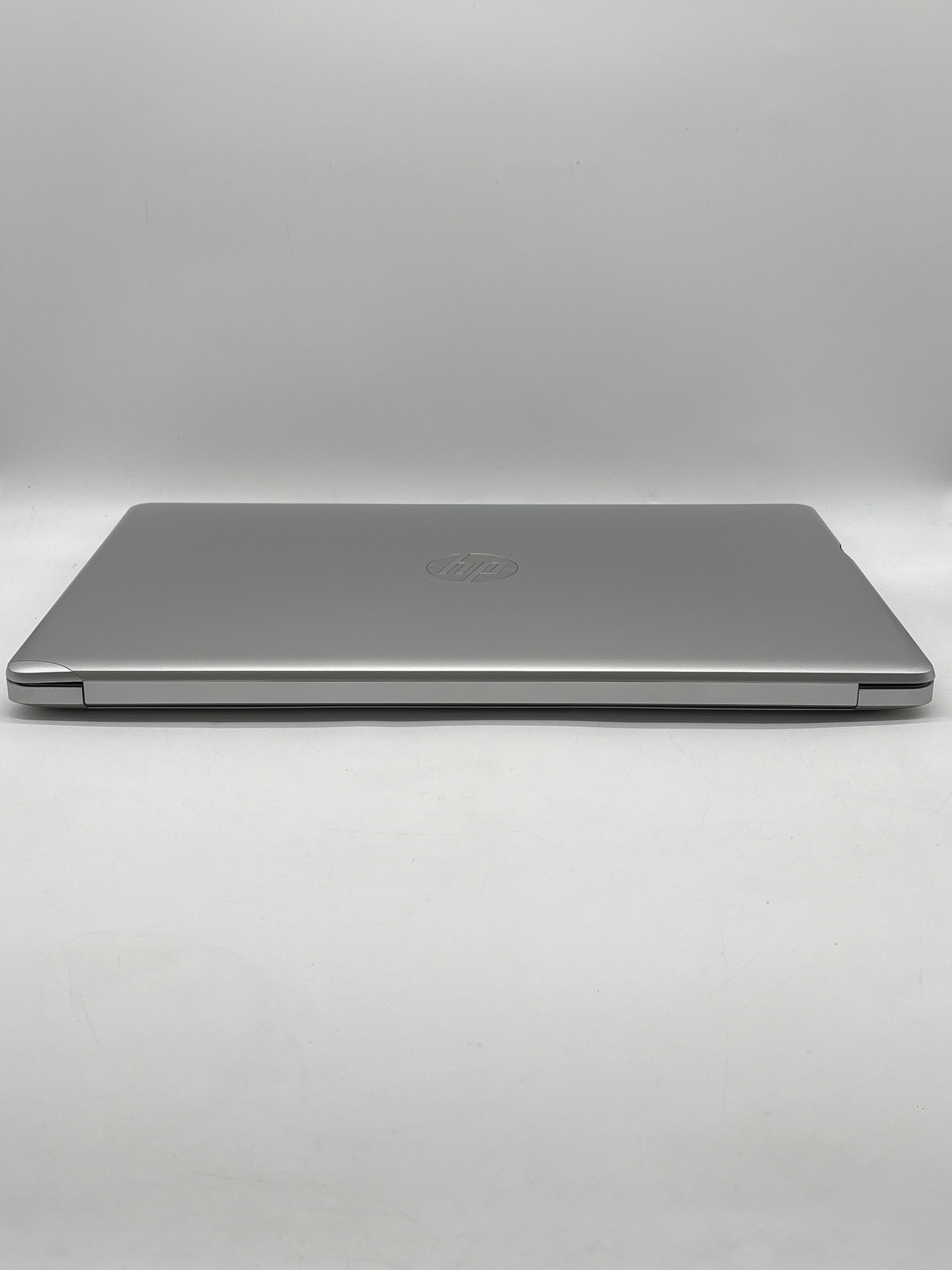 HP 17-by433dx i5-1135G7 8GB RAM 256GB SSD - For Parts (Read DESC)