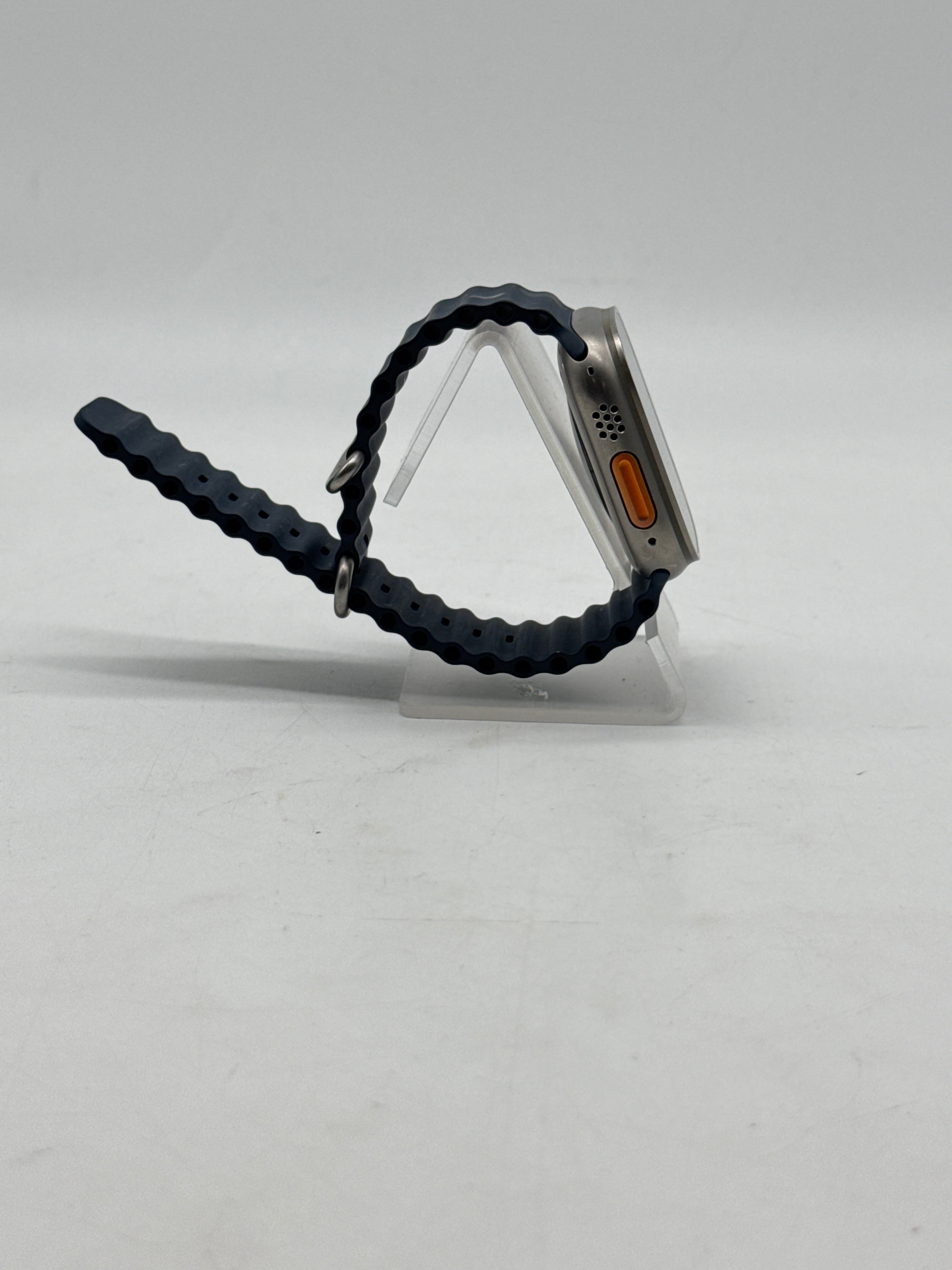 Apple Watch Ultra 2 A2986 49mm Titanium GPS + Cellular - Used