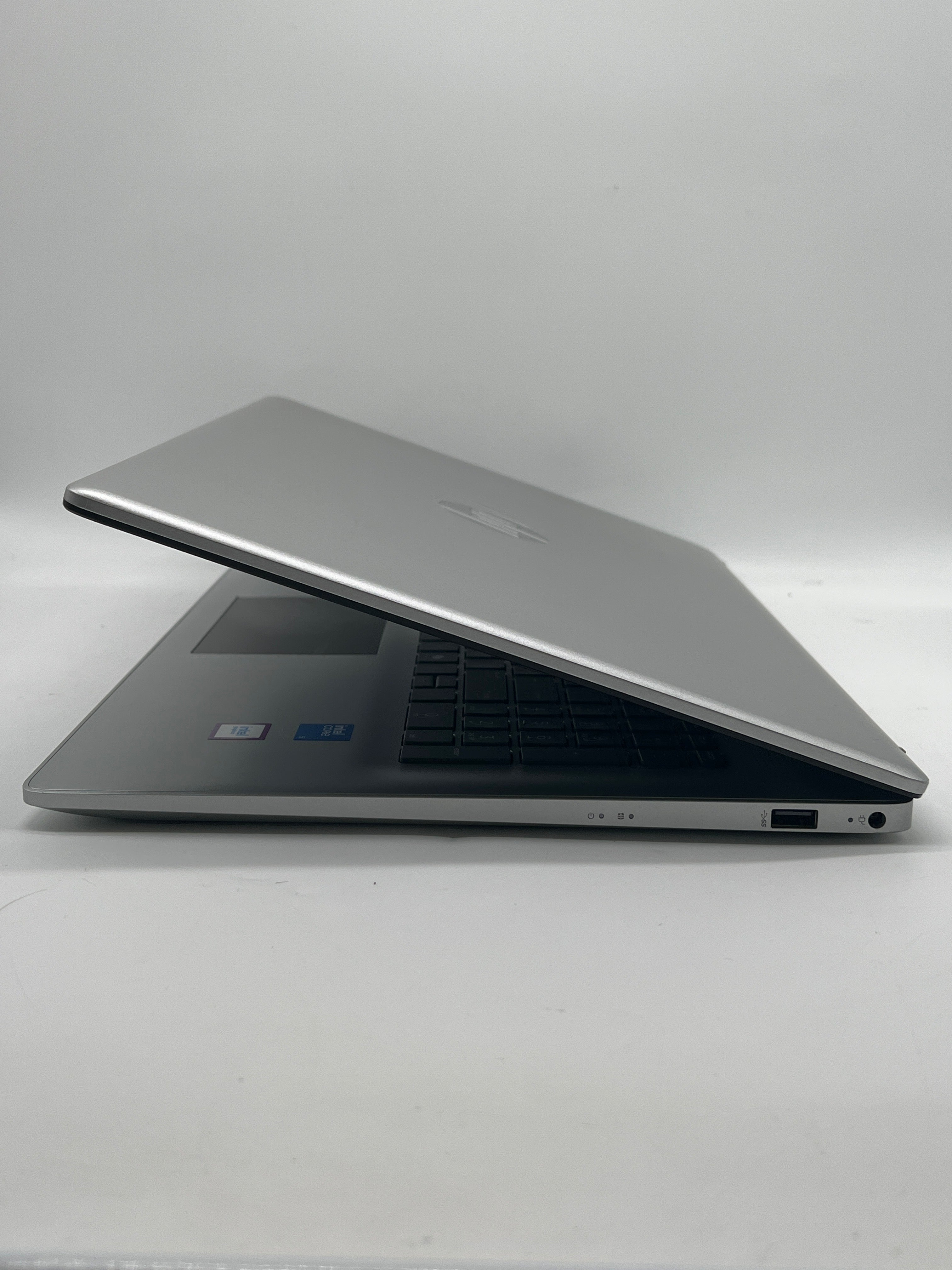 HP 17-cn4153cl 17" Core 5 120 16GB RAM 1TB SSD Touchscreen - Used