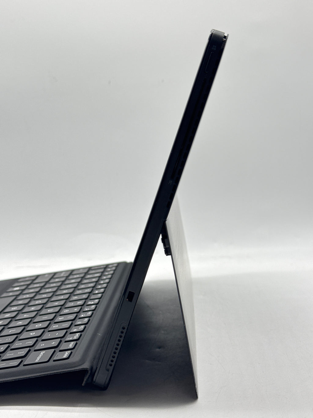 Dell Latitude 5290 2-in-1 12.3" Intel Core i7-8650U 16GB RAM 512GB SSD Black - Used