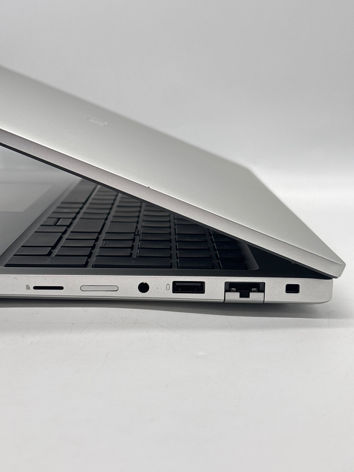 Dell Pro 16 Plus PB16250 16" Intel Core Ultra 7 265U 16GB RAM 512GB SSD Silver - READ