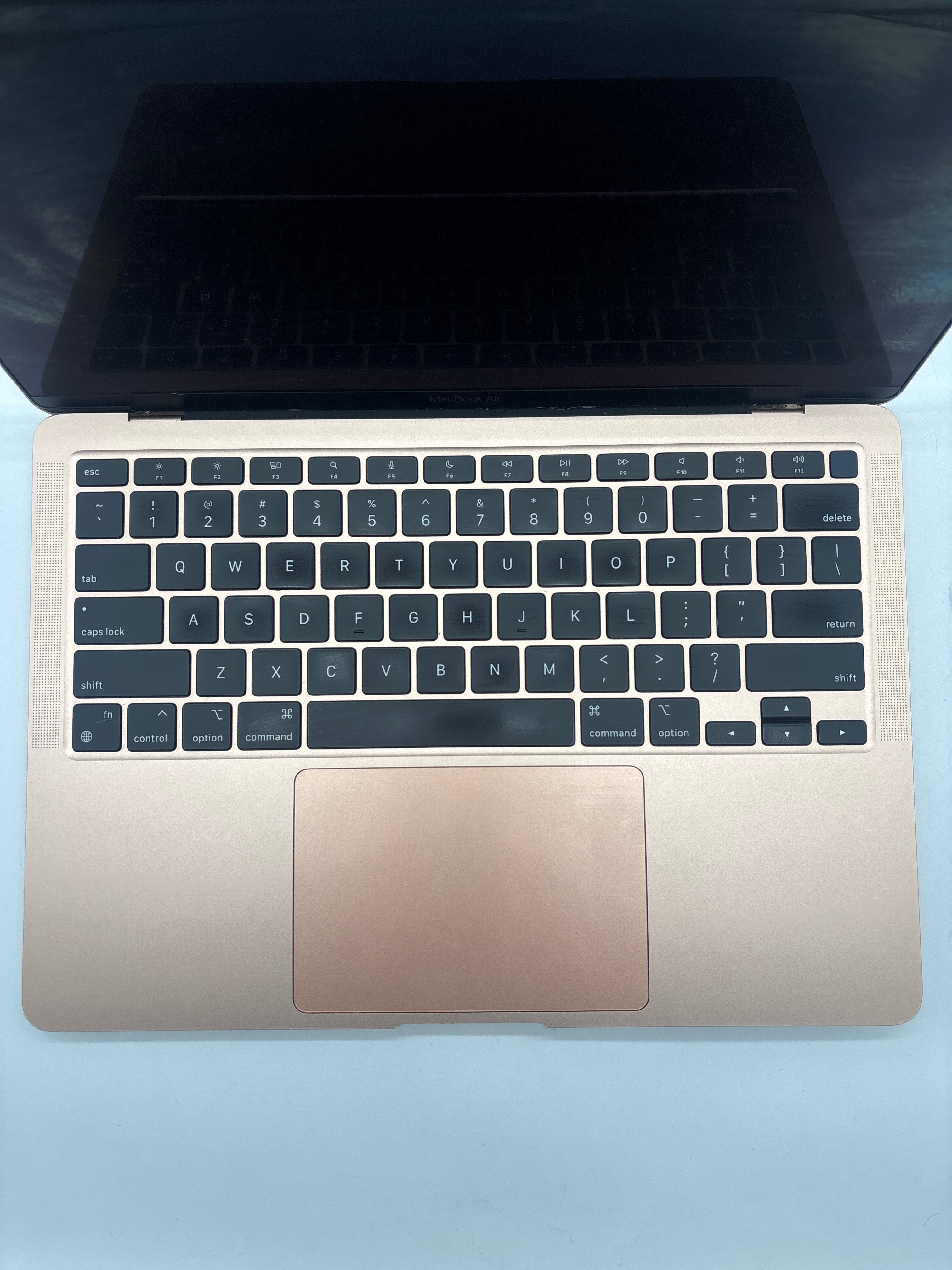 Apple MacBook Air A2337 M1 8GB RAM 256GB SSD - For Parts (Bad Keyboard/Trackpad)