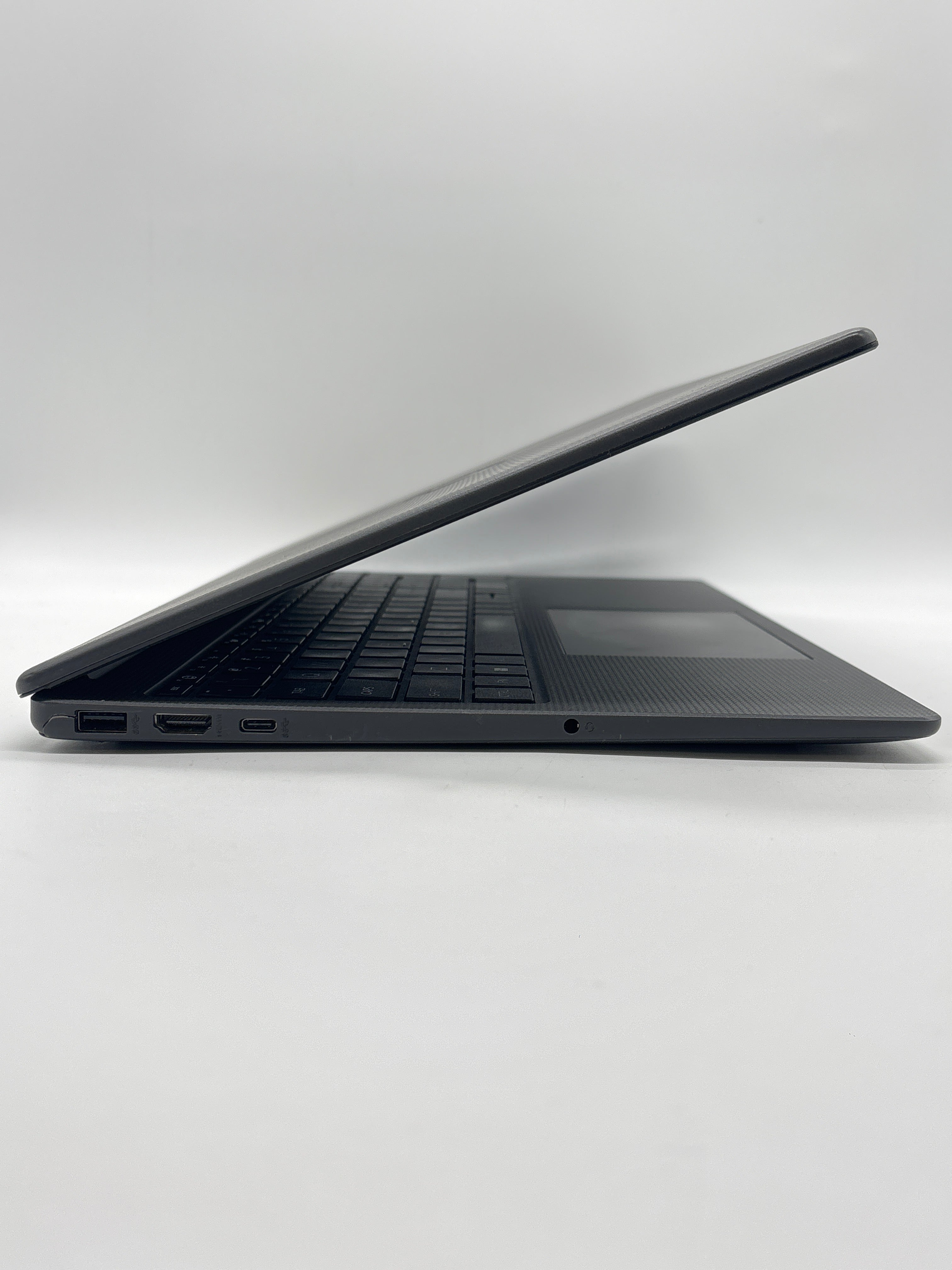 HP 255 G10 Ryzen 7 7730U 16GB RAM 512GB SSD