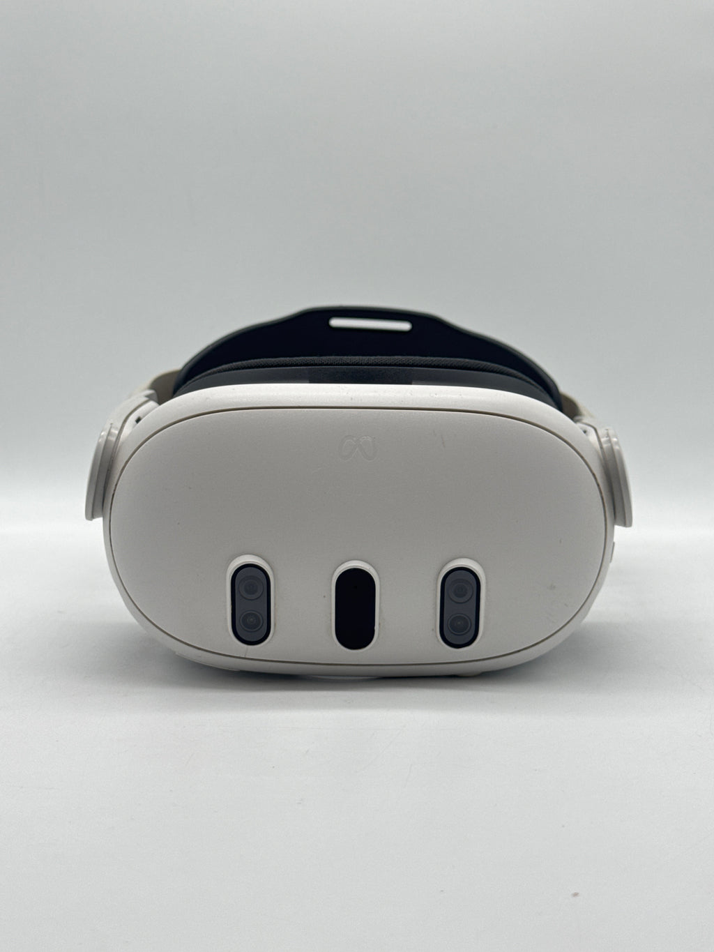 Meta Quest 3 Standalone VR Headset White 128GB - One Controller Missing