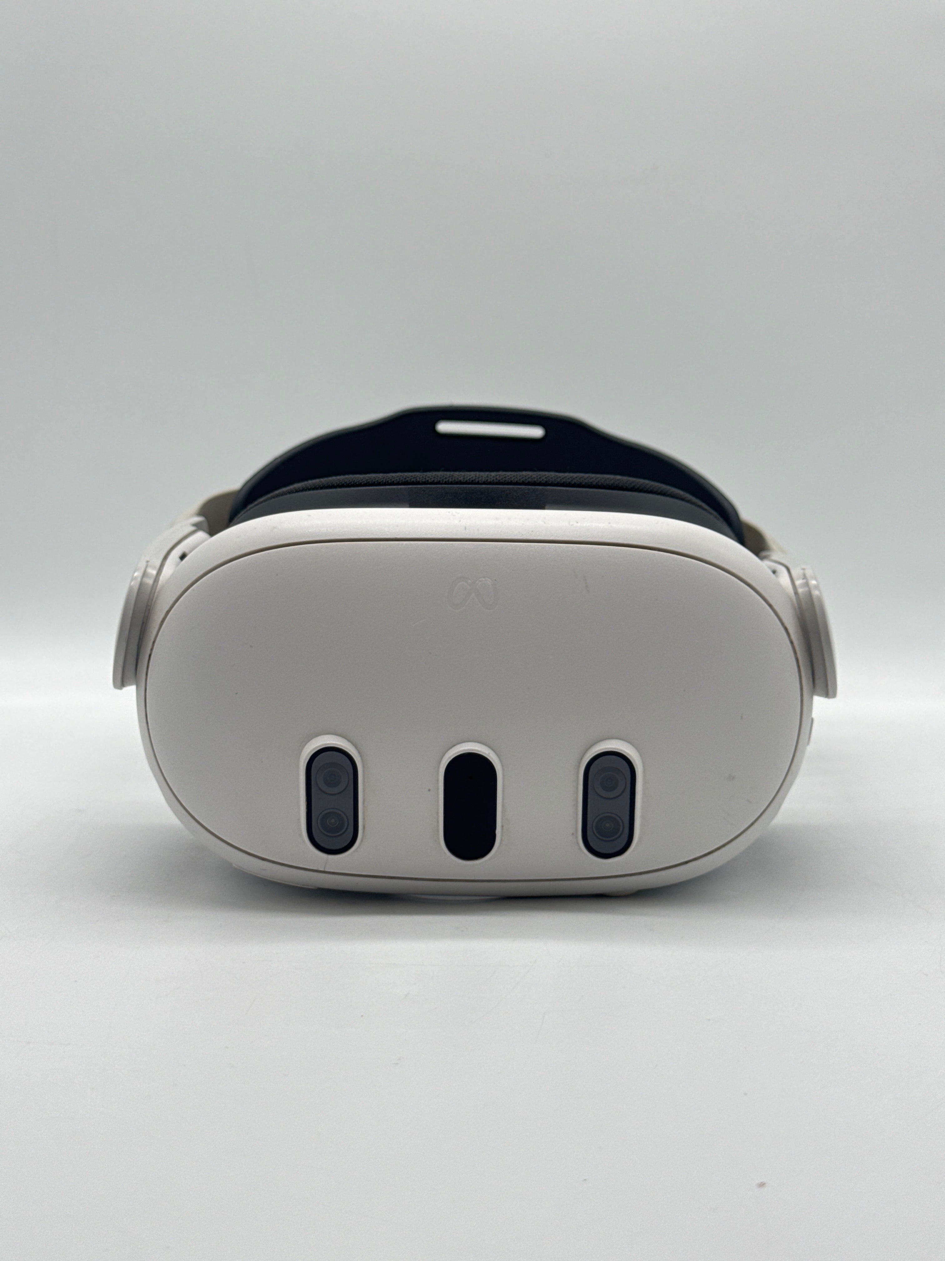 Meta Quest 3 Standalone VR Headset White 128GB - One Controller Missing