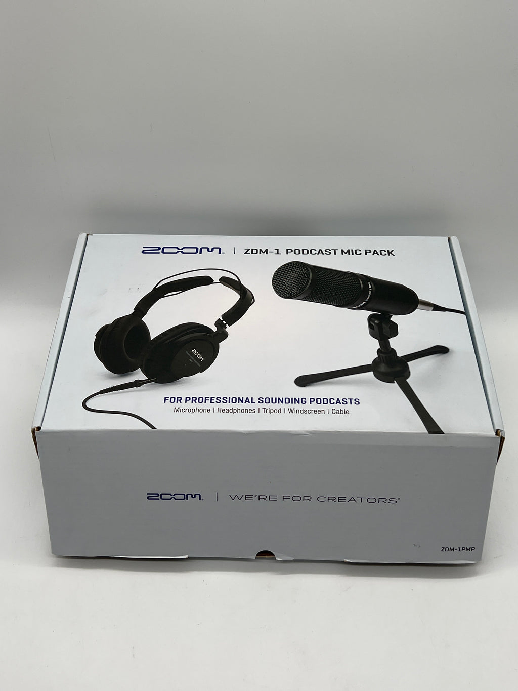 Zoom ZDM-1 Podcast Mic Pack Dynamic Microphone Wired Supercardioid Black Used