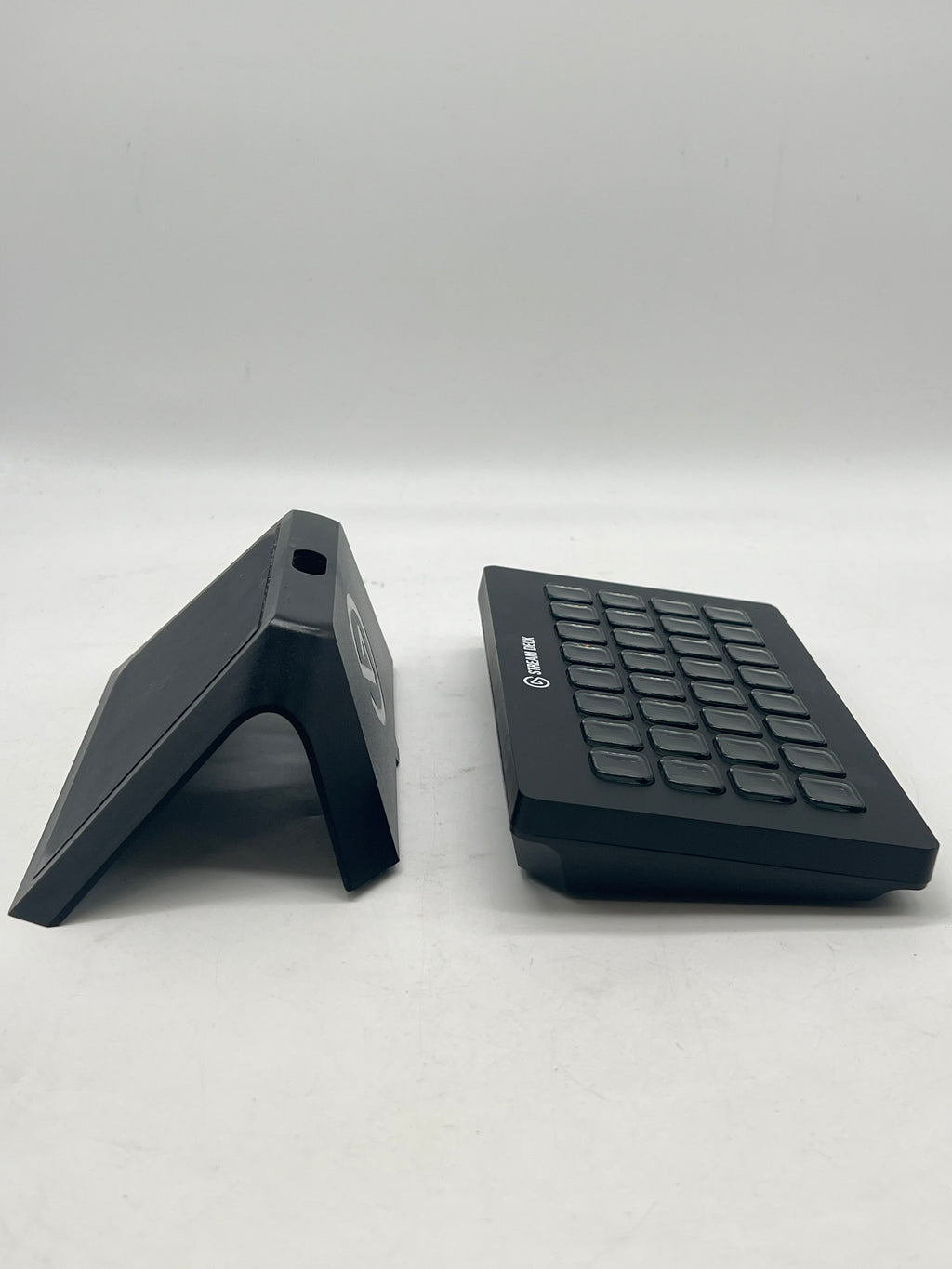 Elgato Stream Deck Controller XL 32 Key USB Black Tabletop Controller