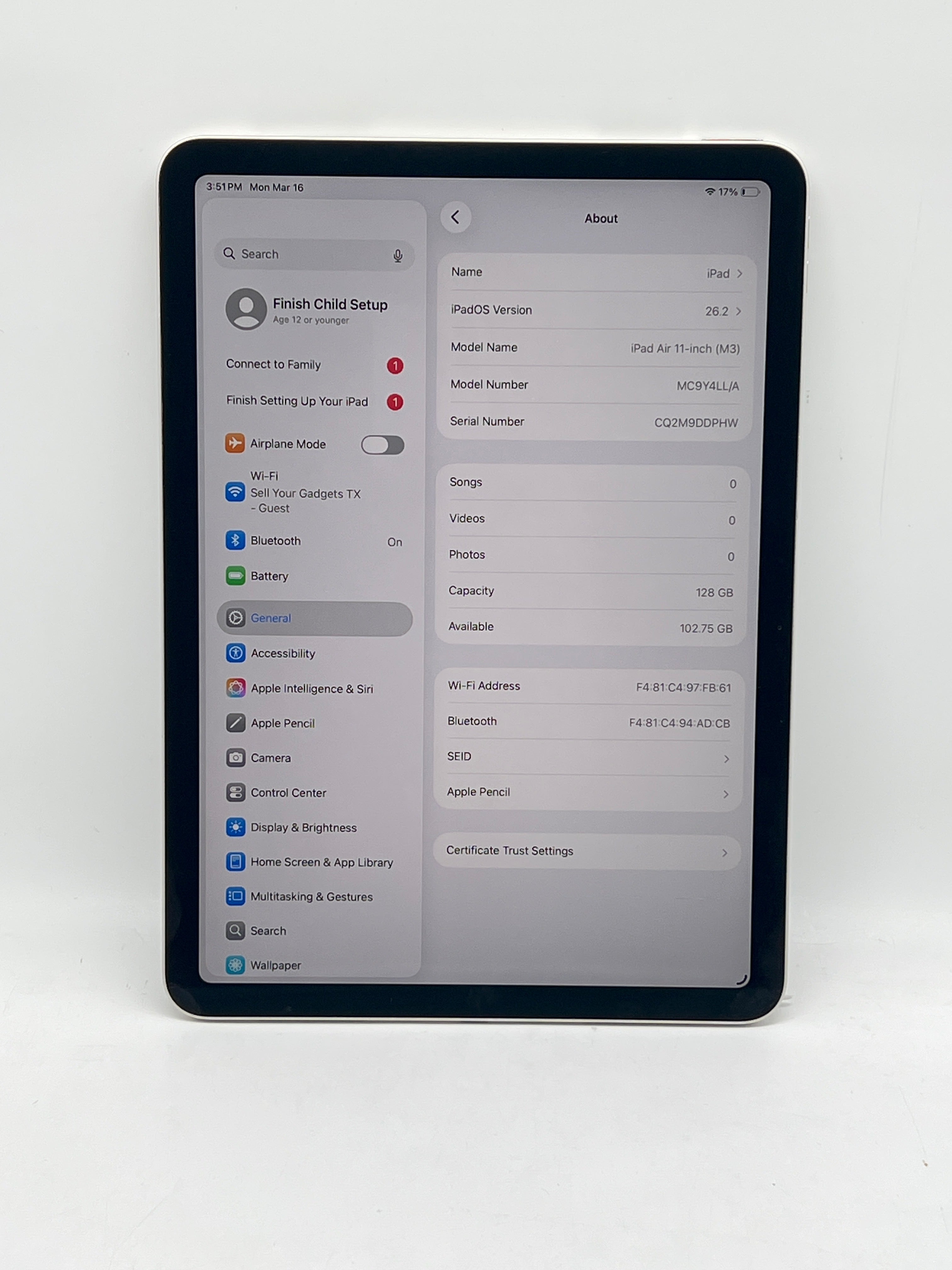Apple iPad Air 11" M3 Wi Fi With Apple Pencil Pro - Used (Frame dent)