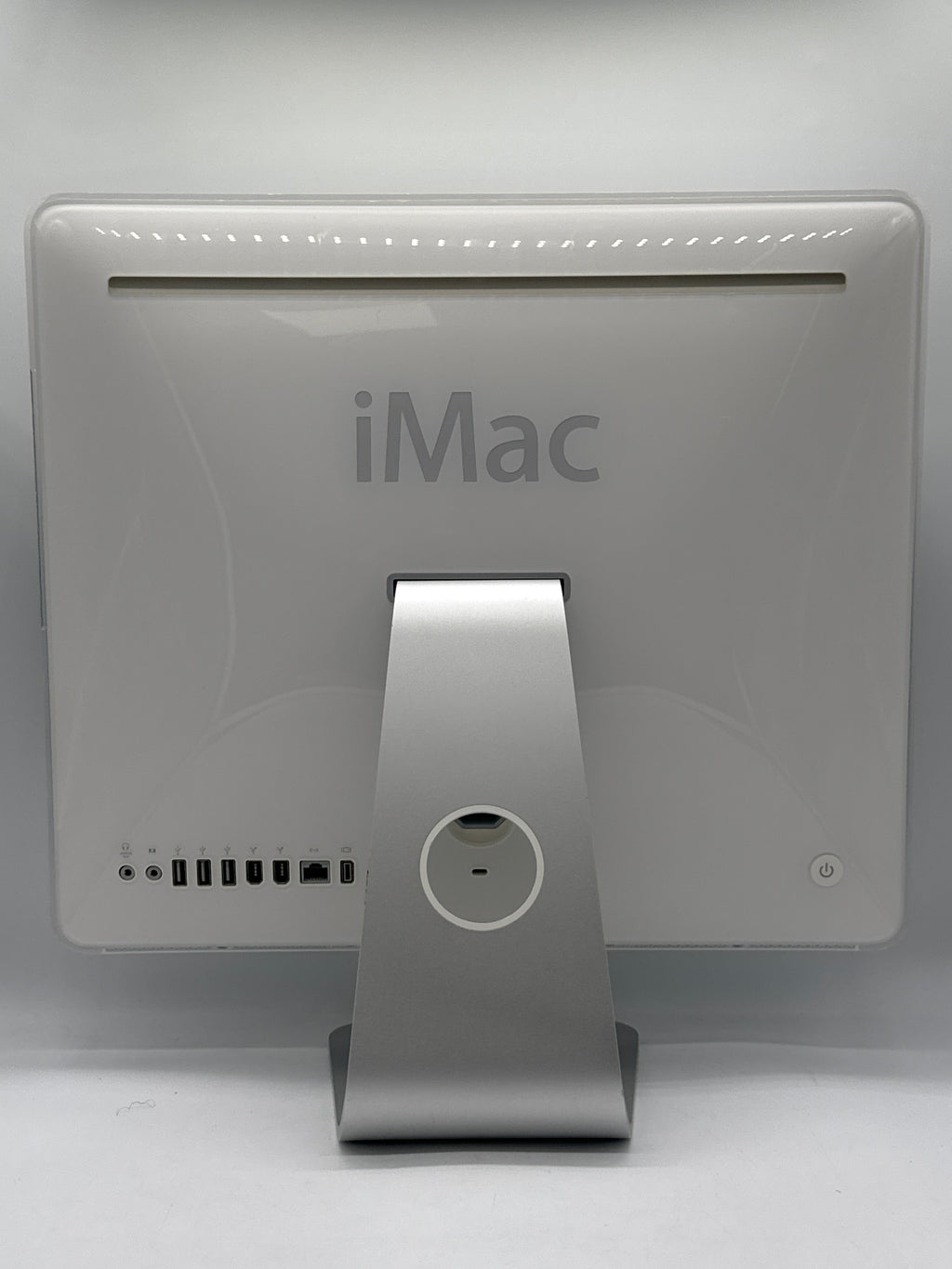 Apple iMac Isight G5 17" PowerPC G5 2GB RAM 160GB HDD All-in-One Desktop - Used